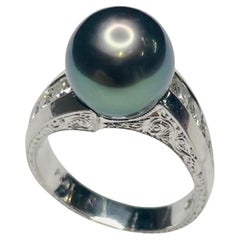 Majestic Art Platinum Cultured Black Tahitian Pearl and Diamond Ring