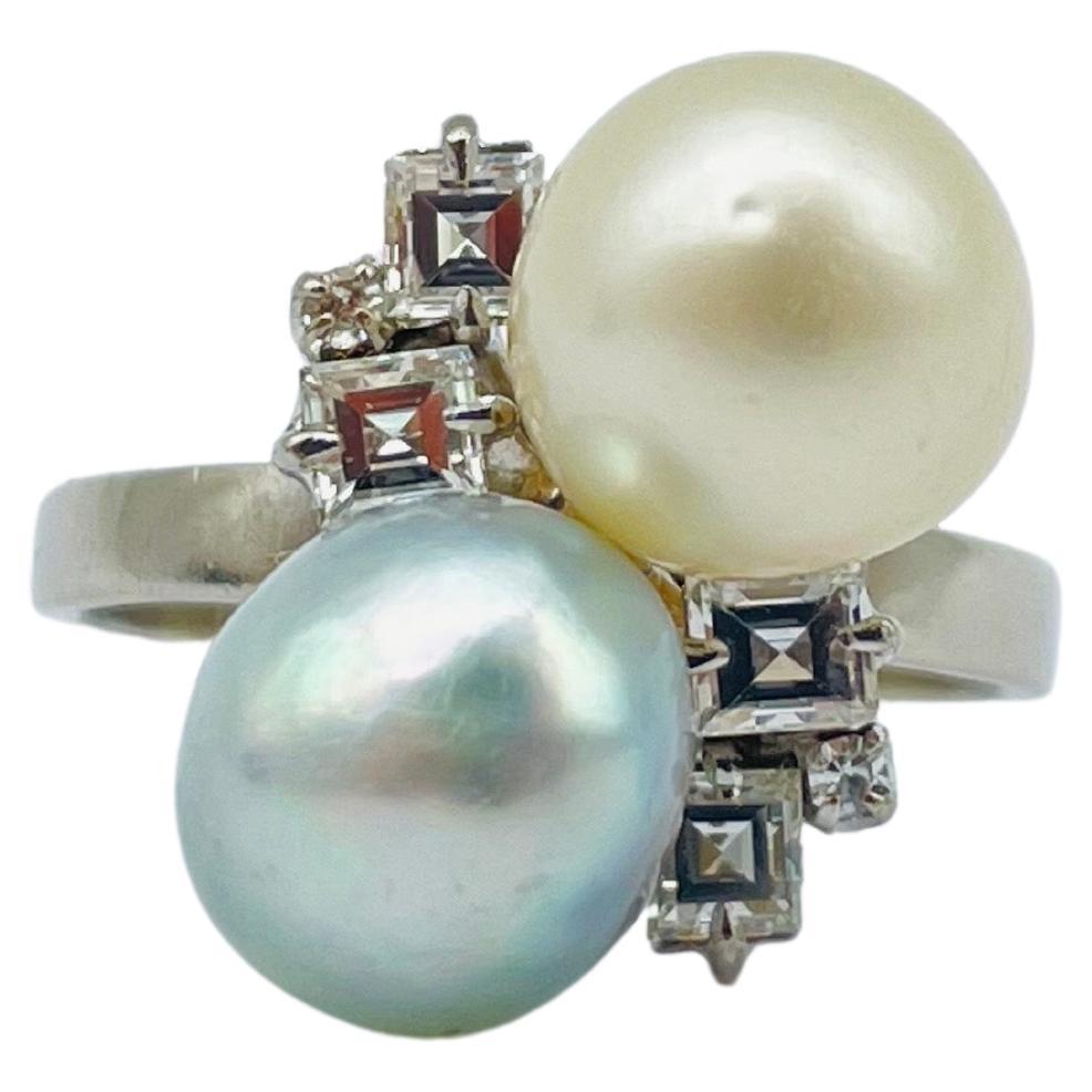 Majestic Baguette Diamond Perls Ring For Sale 6