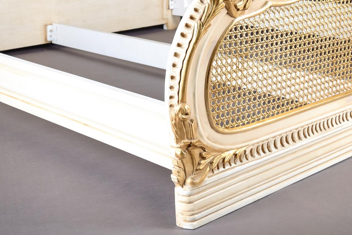 Majestic Baroque Bed in the Style of Louis XVI For Sale 6