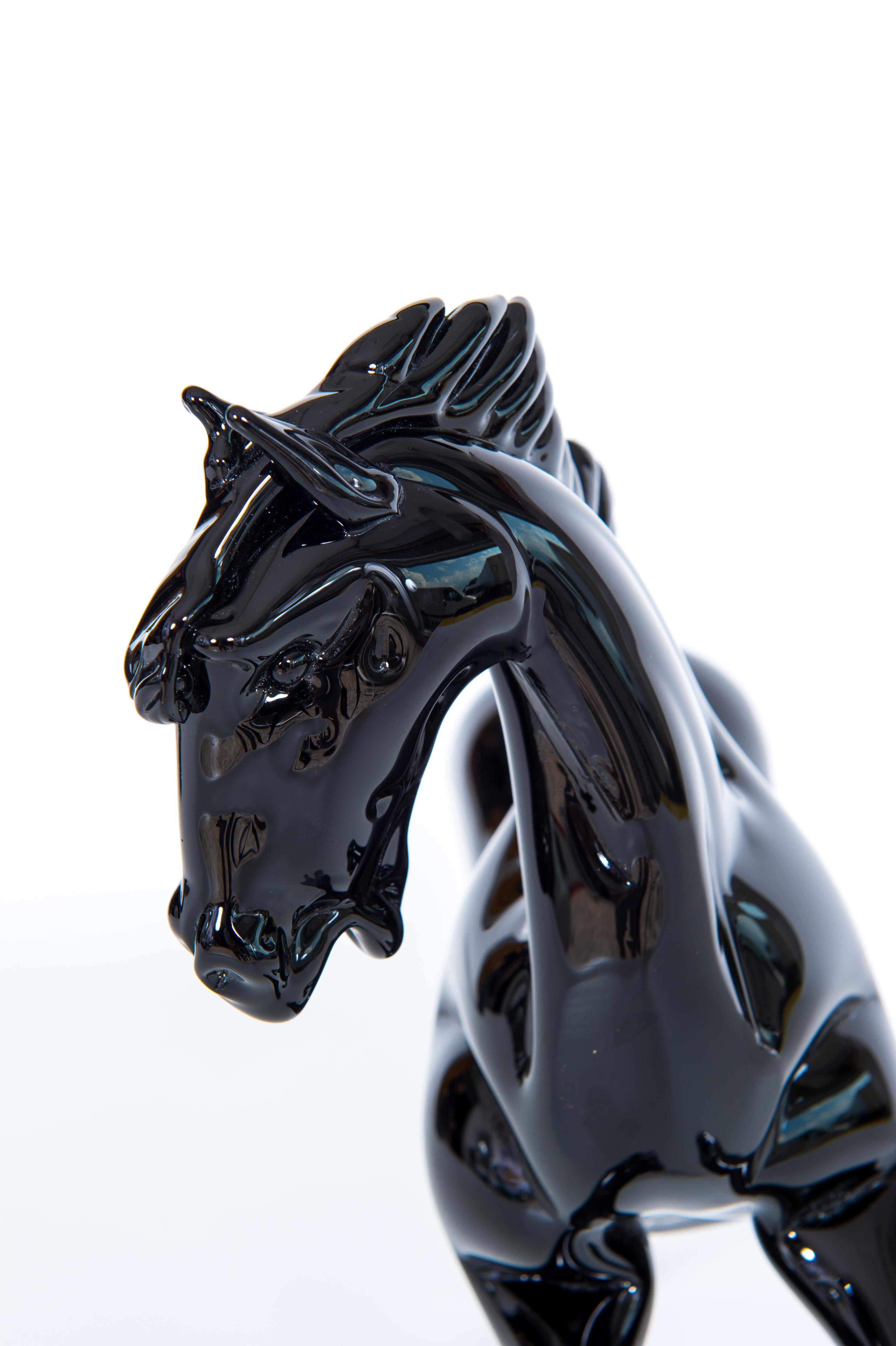 Majestic Black Horse Sculpture in Blown Murano Glass Venice Italy 21st Century In Excellent Condition For Sale In Villaverla, IT