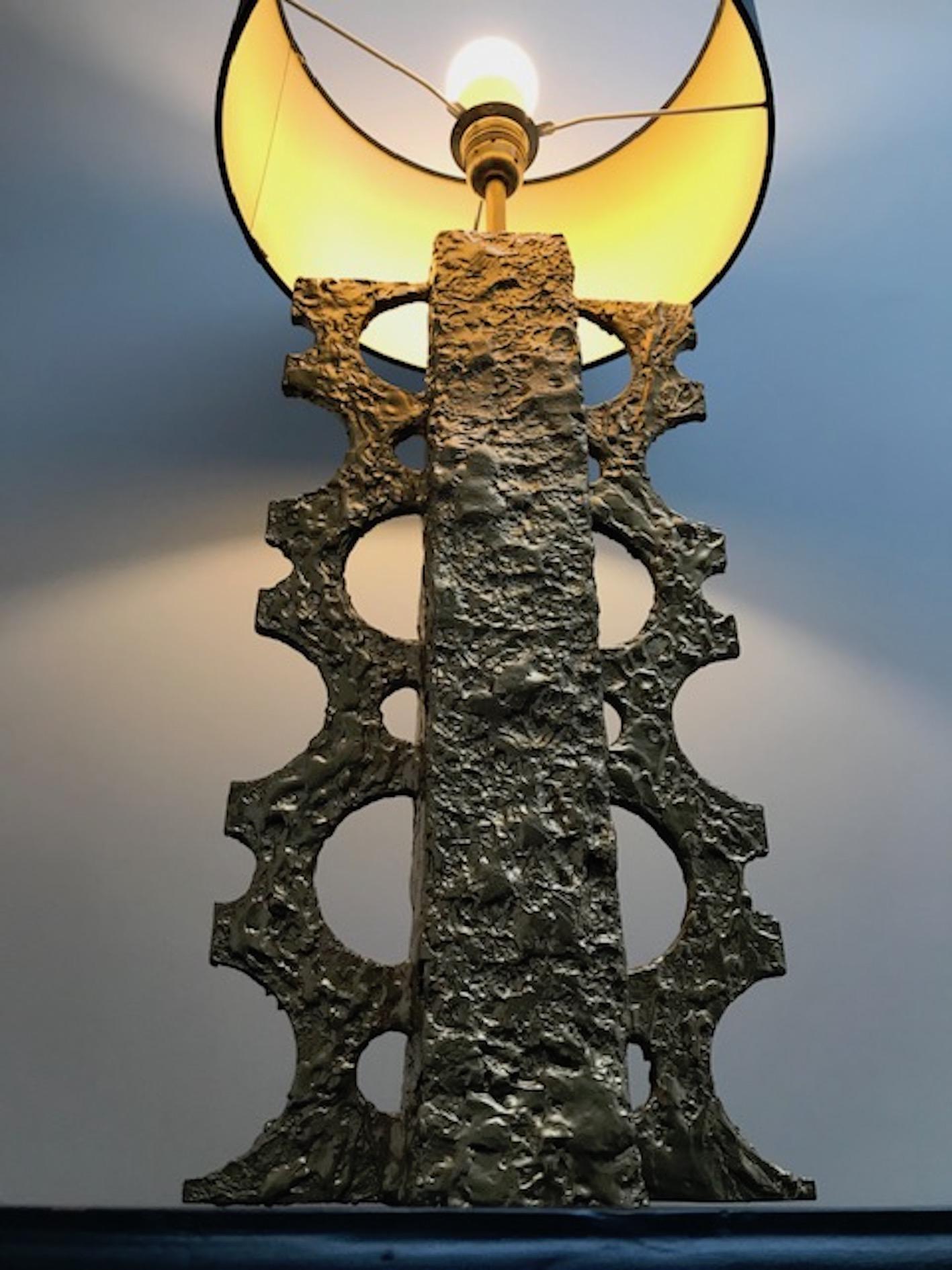 British   Bronze Sculptural Table Lamp. One of a kind For Sale