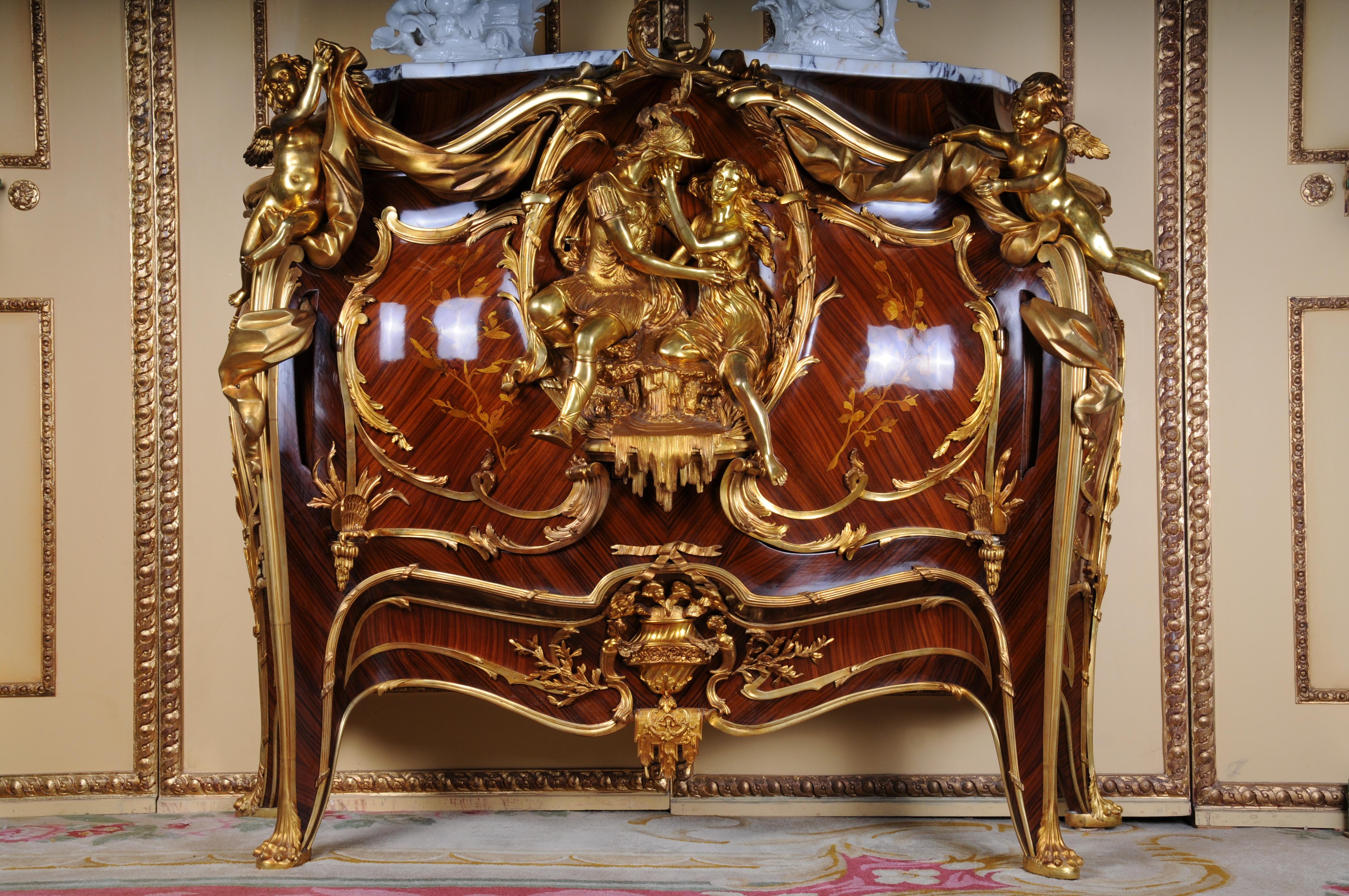 French Majestic chest of drawers designed by Francois Linke & Leon Massagé, Paris For Sale