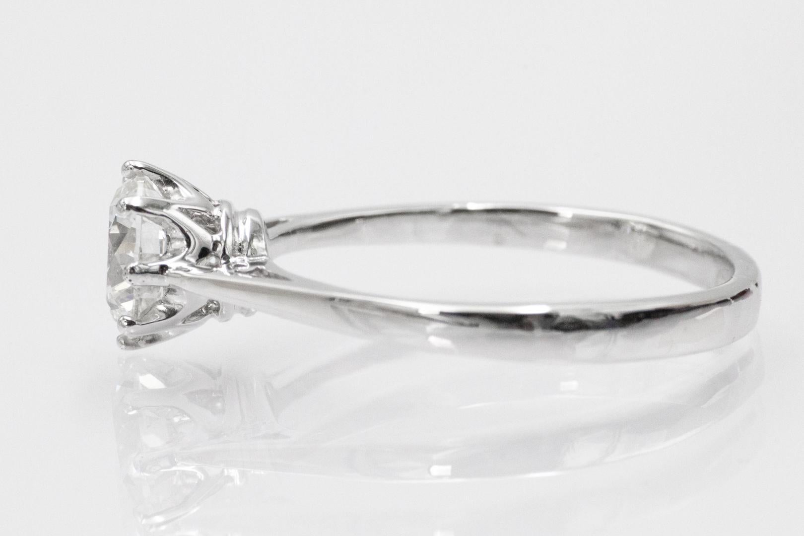 Bague solitaire contemporaine Majestic avec un diamant H/SI2 de 1,28 ct. en vente 1