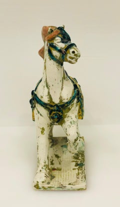 Majestic Cream Pottery Horse Chinese San Cai Glaze
