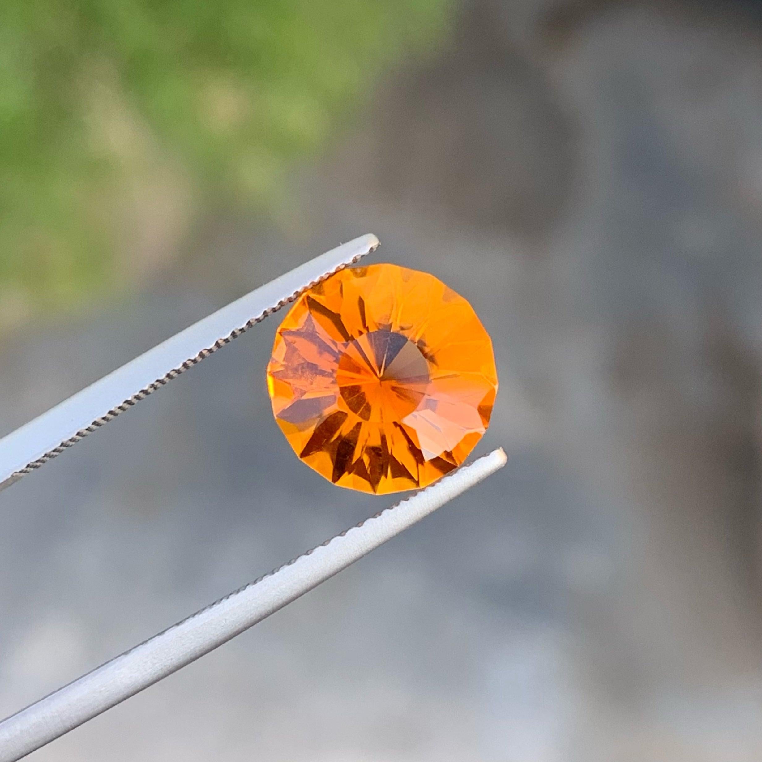 Pietra Citrino naturale dal taglio maestoso, disponibile in vendita a prezzo di saldo Citrino naturale di alta qualità da 3,50 Carati Loupe Clean Clarity sfuso dal Brasile.

Informazioni sul prodotto:
TIPO DI GEMSTONE: Pietra Citrino Naturale Taglio