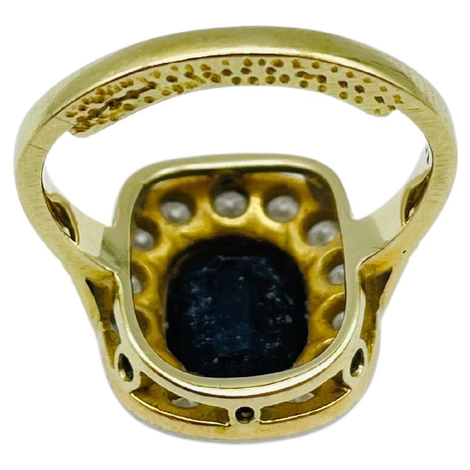 Majestätischer dunkelblauer Saphir/Diamant-Ring  (Ovalschliff) im Angebot