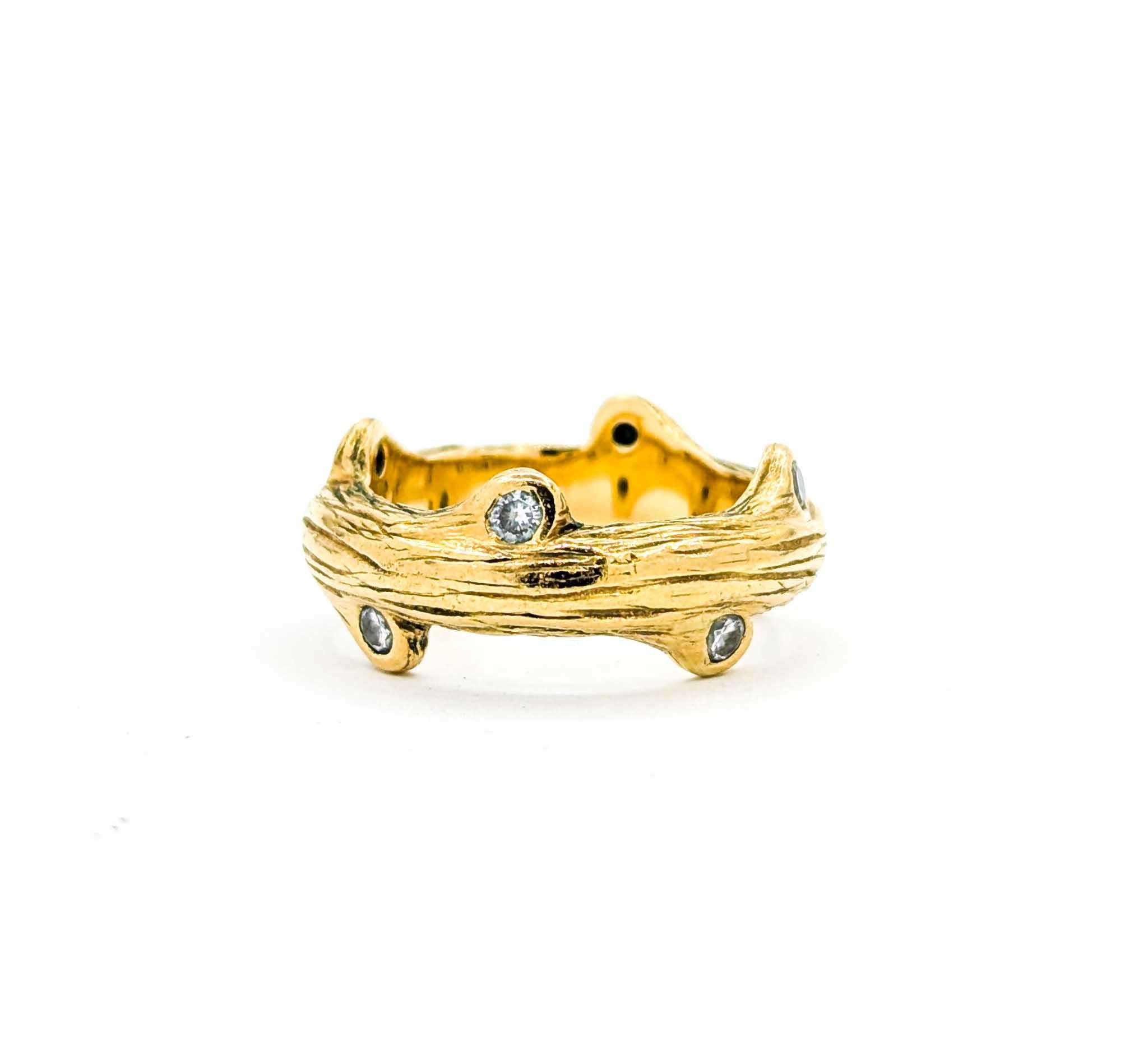 Majestic Diamond Fashion Ring in 18k Wood Grain Gold Damen im Angebot
