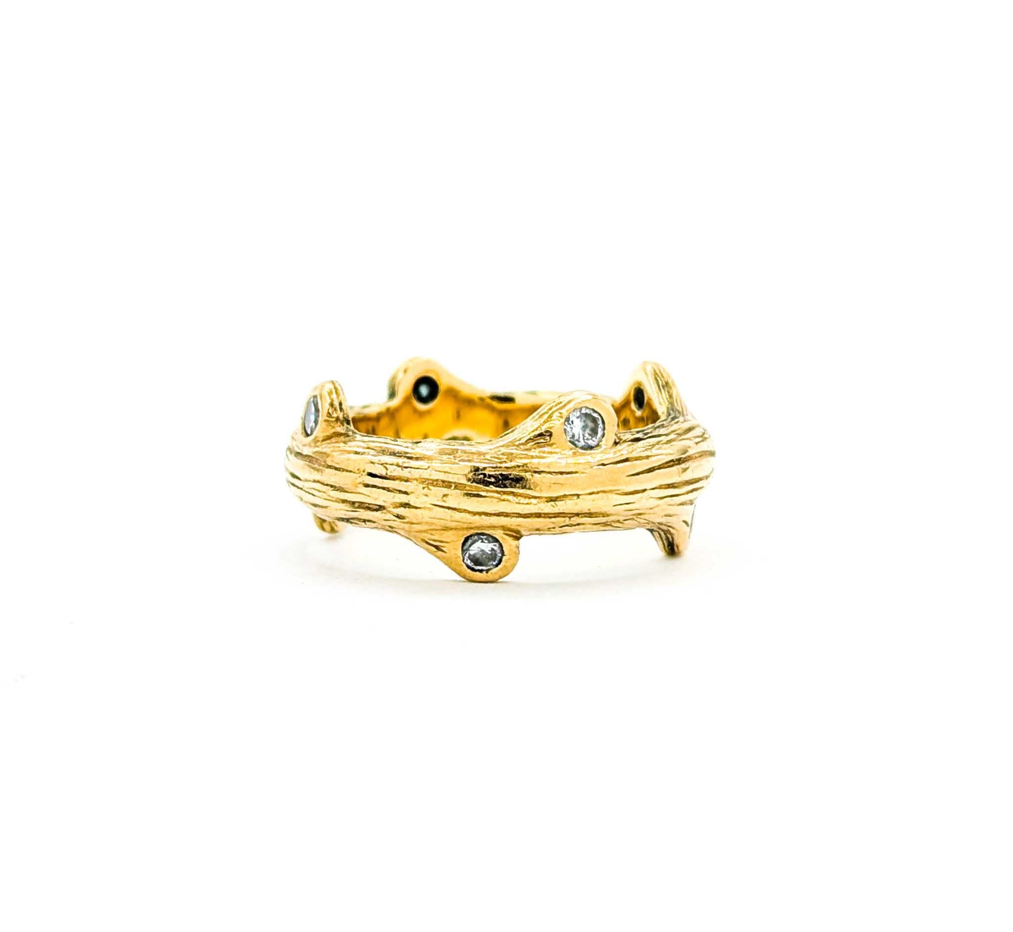 Majestic Diamond Fashion Ring in 18k Wood Grain Gold im Angebot 2