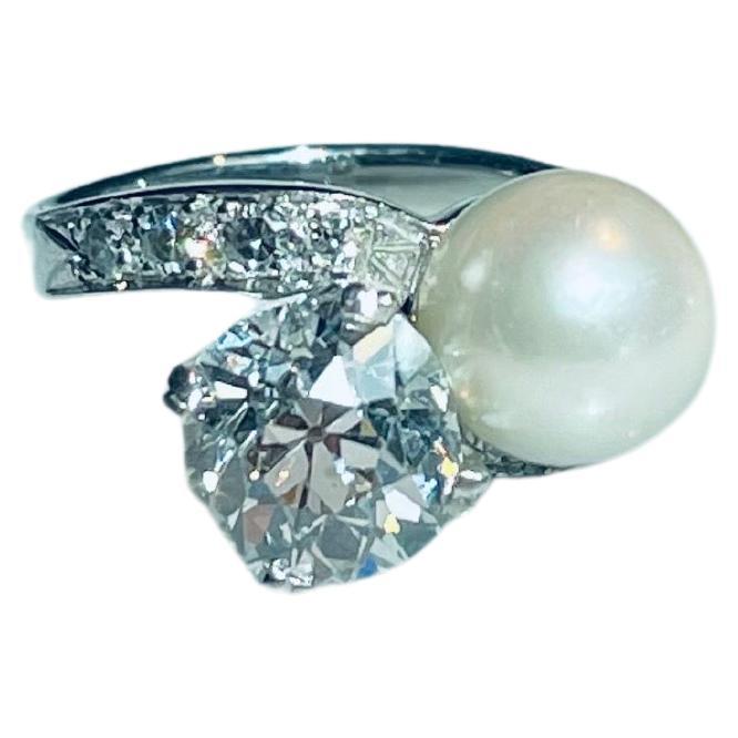 Majestic vintage Diamond ring with pearl in 18k whitegold  For Sale 8
