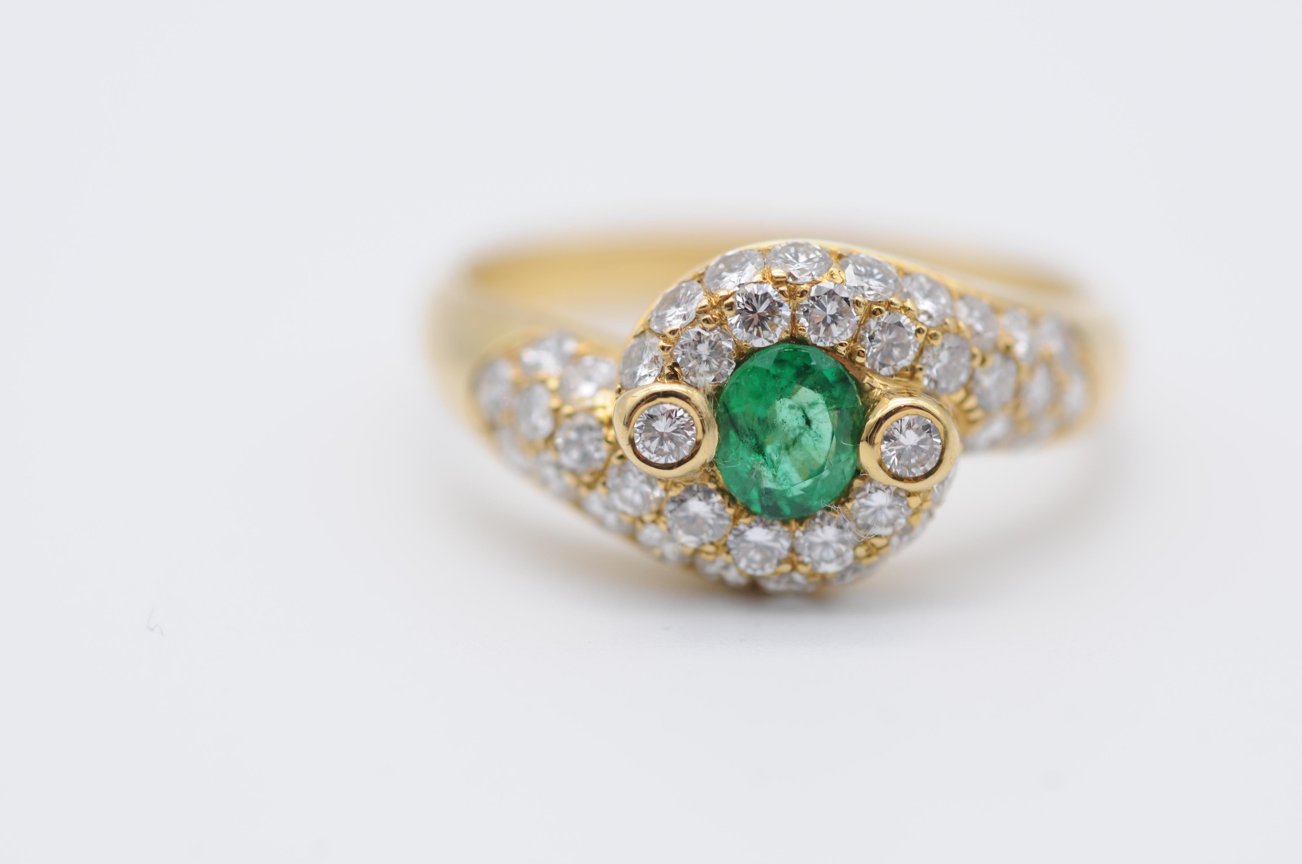 
Enter the world of enchantment with this dreamy and alluring yellow gold emerald ring, capturing hearts with its irresistible charm. At the heart of this exquisite jewelry piece lies a mesmerizing emerald, captivating and captivating with its