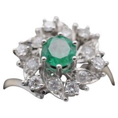Vintage Majestic Flower white gold 14k Ring Diamond and emerald