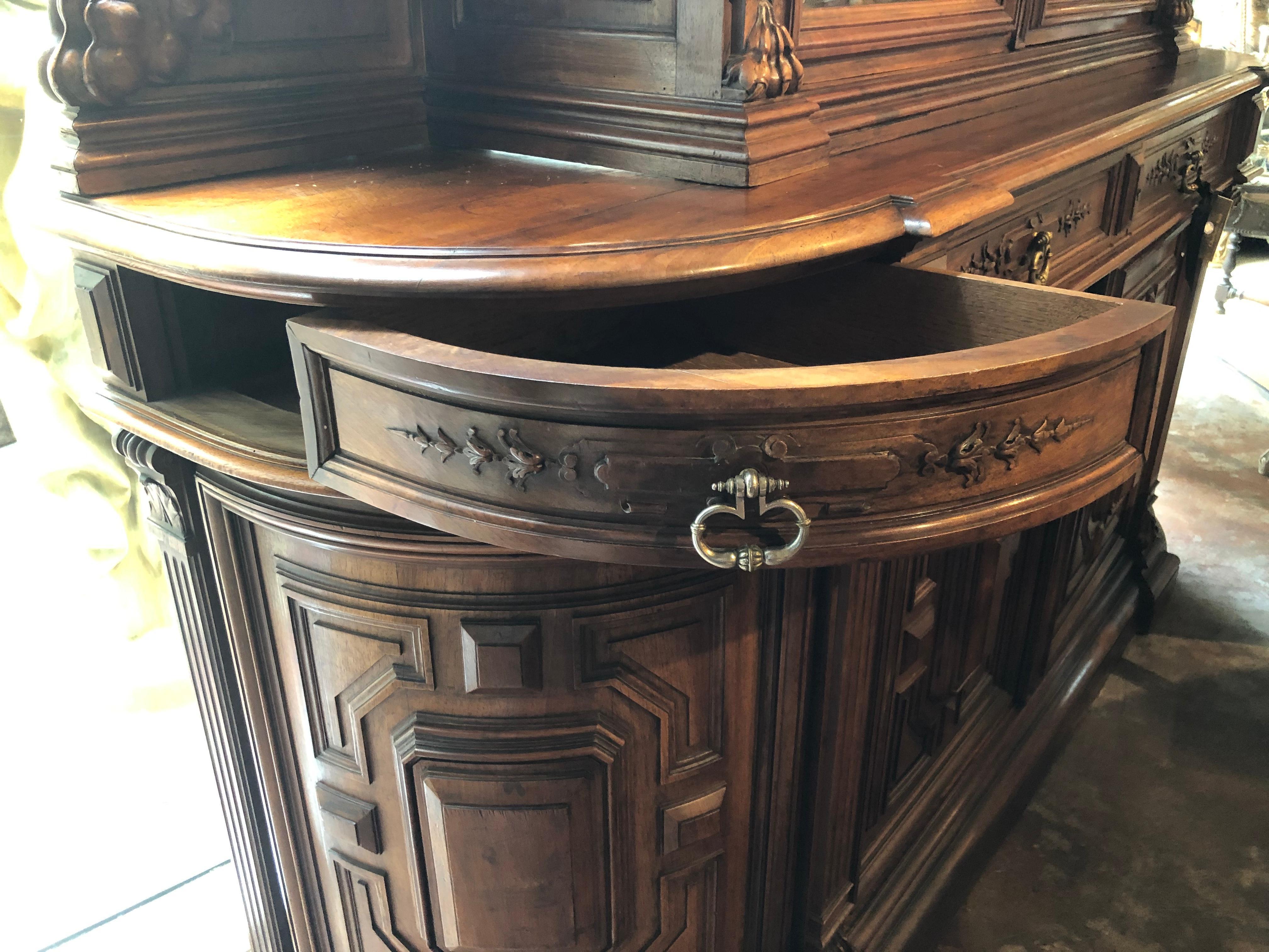 Majestic French Renaissance Style Cabinet in Walnut For Sale 3