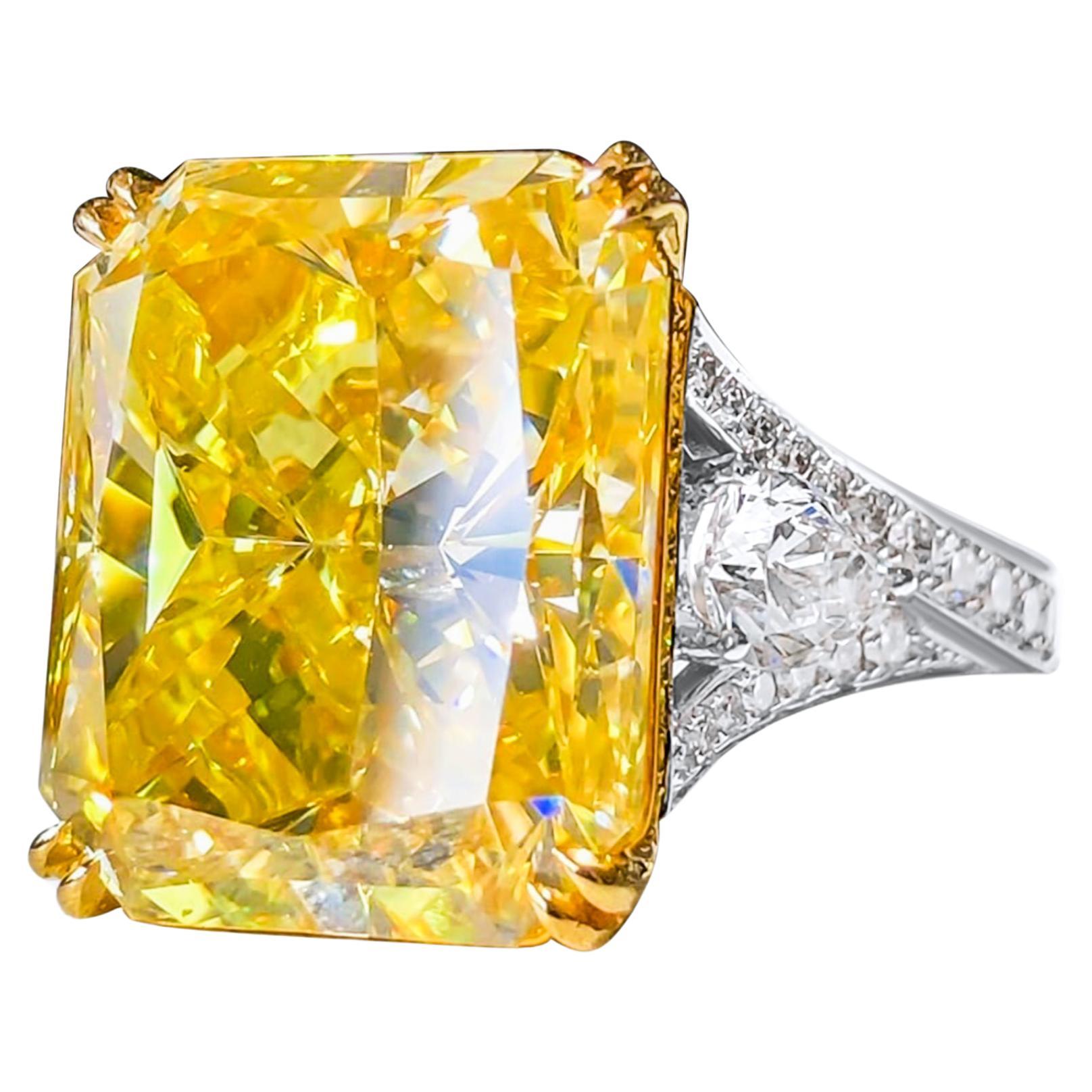 Majestic GIA Certified 20.06 Carat Cushion Cut Yellow Diamond Cocktail Ring For Sale