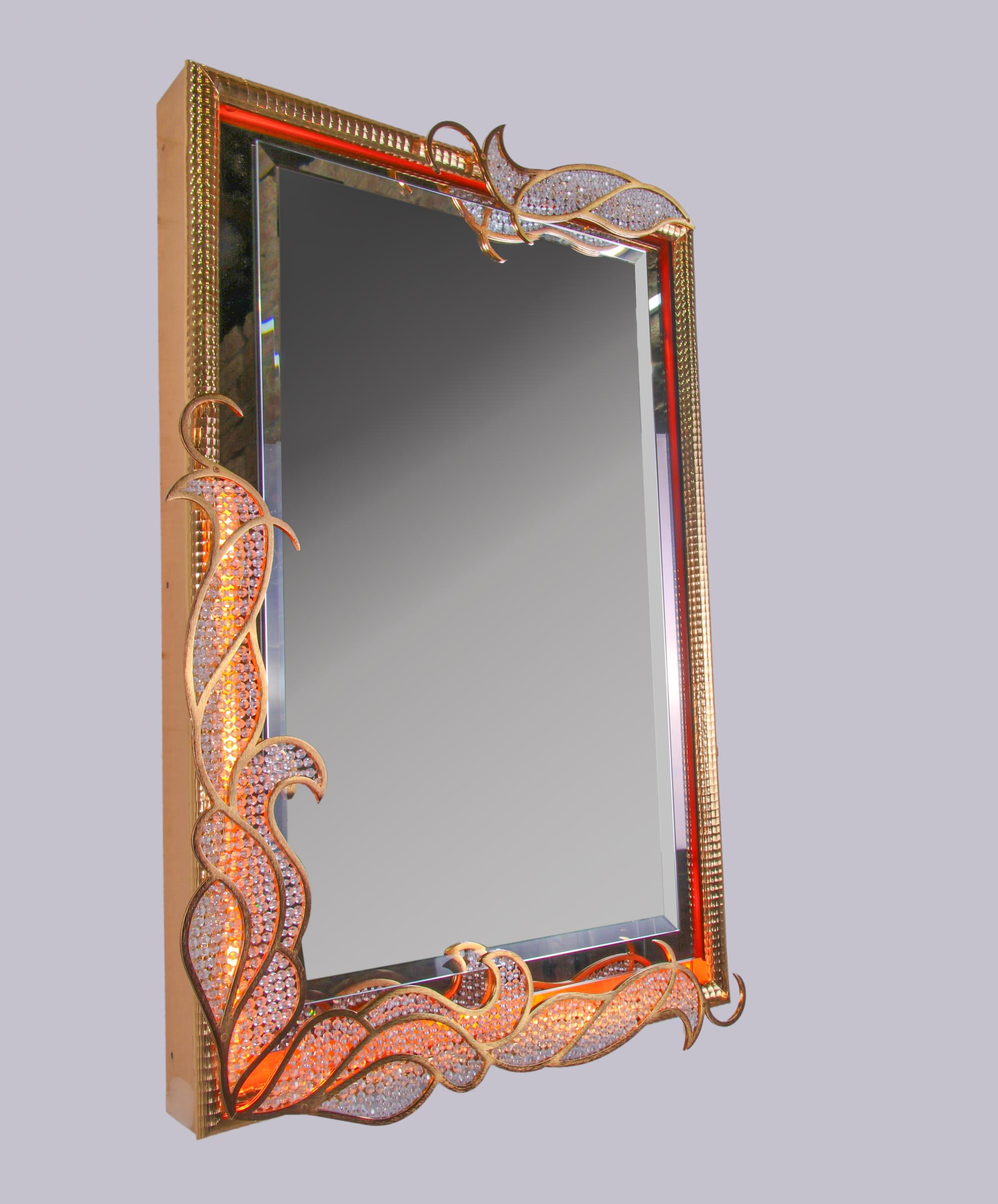 Allemand Majestueux miroir rétroéclairé de 38 pouces avec cristaux Swarovski par Kurt Faustig, Munich en vente