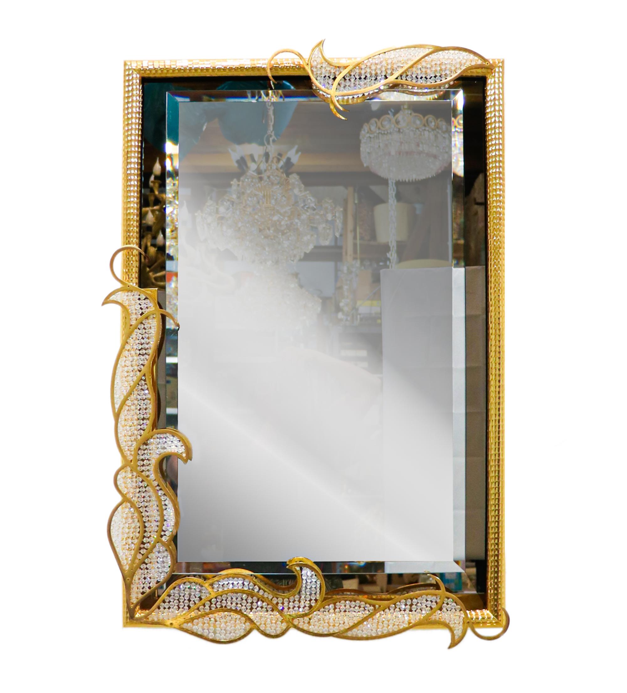 Majestueux miroir rétroéclairé de 38 pouces avec cristaux Swarovski par Kurt Faustig, Munich Bon état - En vente à Niederdorfelden, Hessen