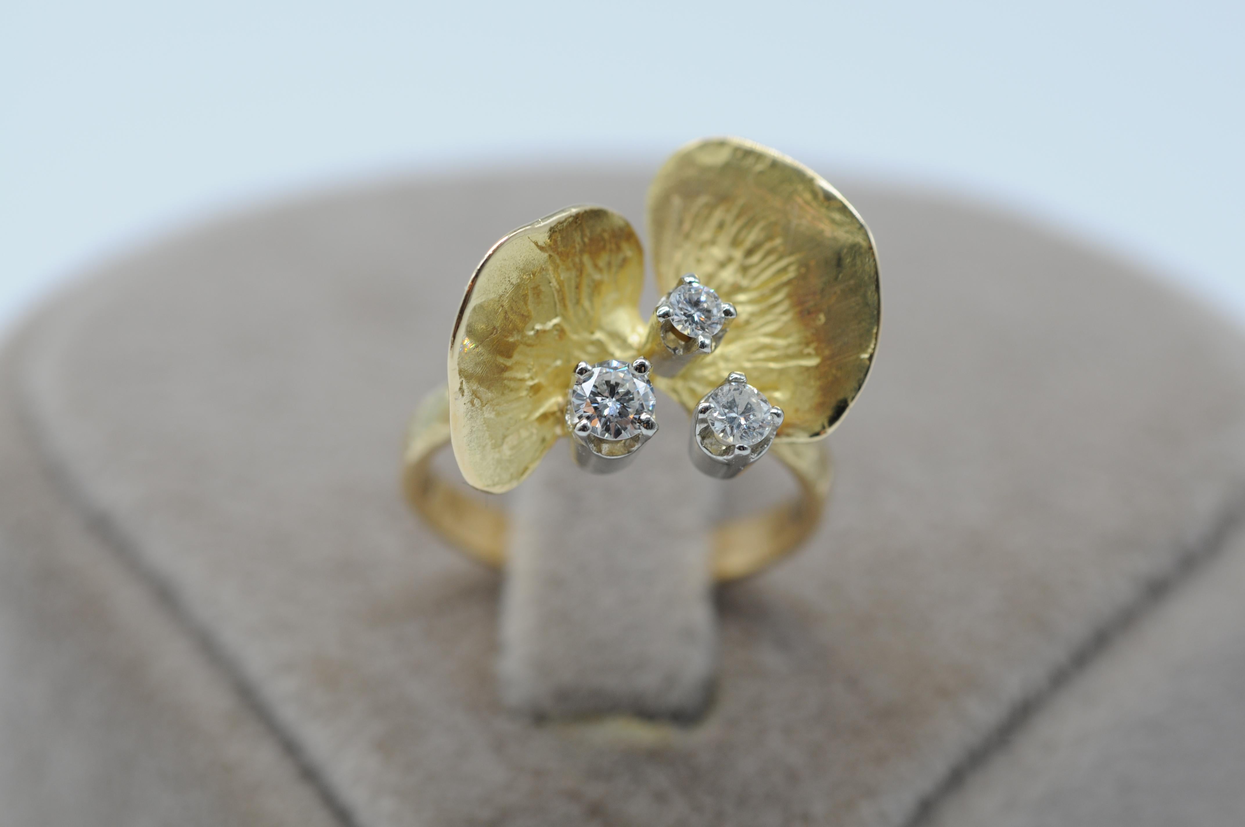 Aesthetic Movement Majestic gold ring with diamonds by master goldsmith Wurzbacher For Sale