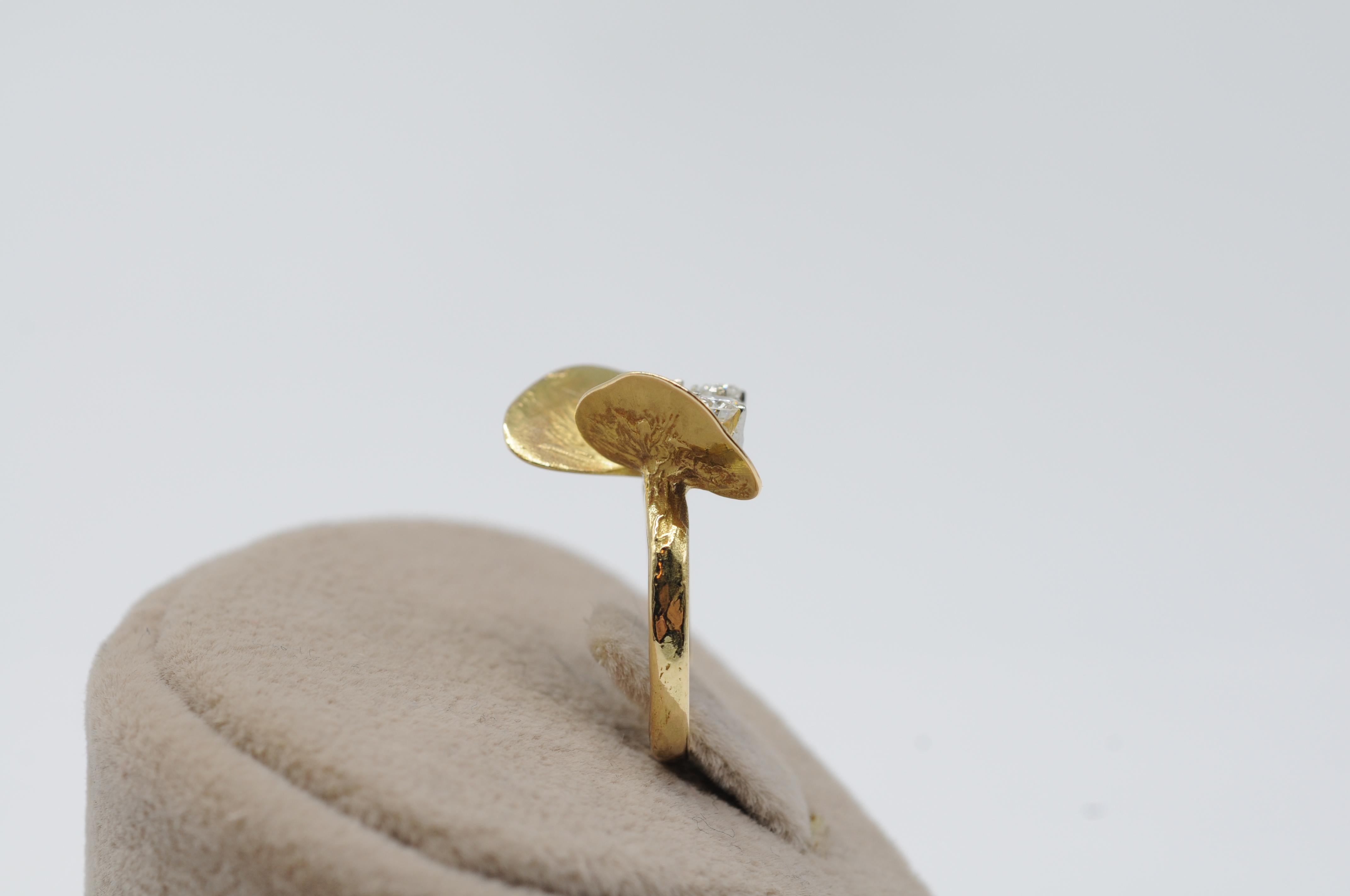 Women's or Men's Majestic gold ring with diamonds by master goldsmith Wurzbacher For Sale