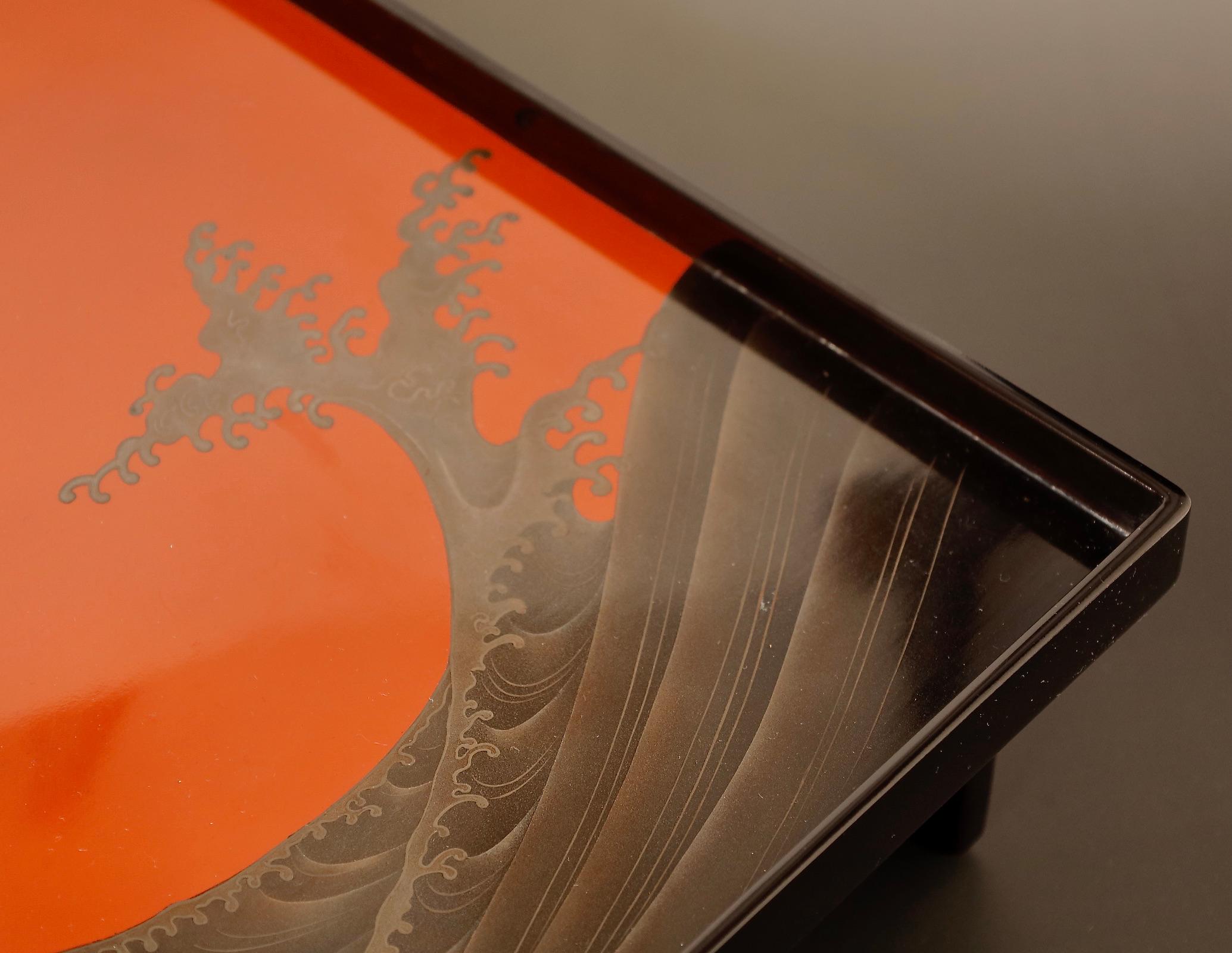 Majestic Great Wave and Rising Sun Lacquered Tray 3