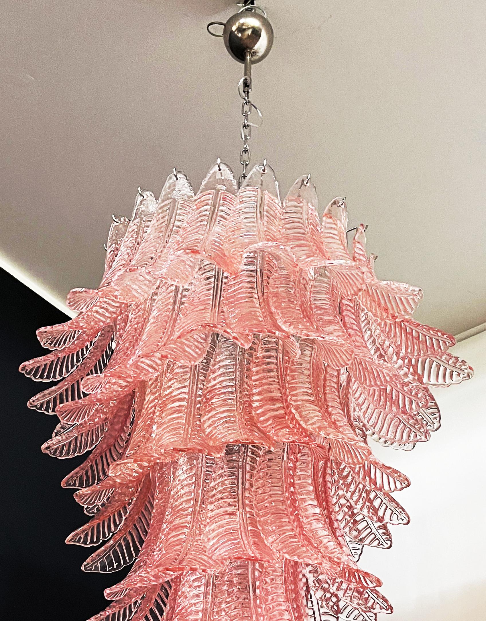 Majestic Italian Murano Felci Glass spiral chandelier - 83 pink glasses For Sale 8