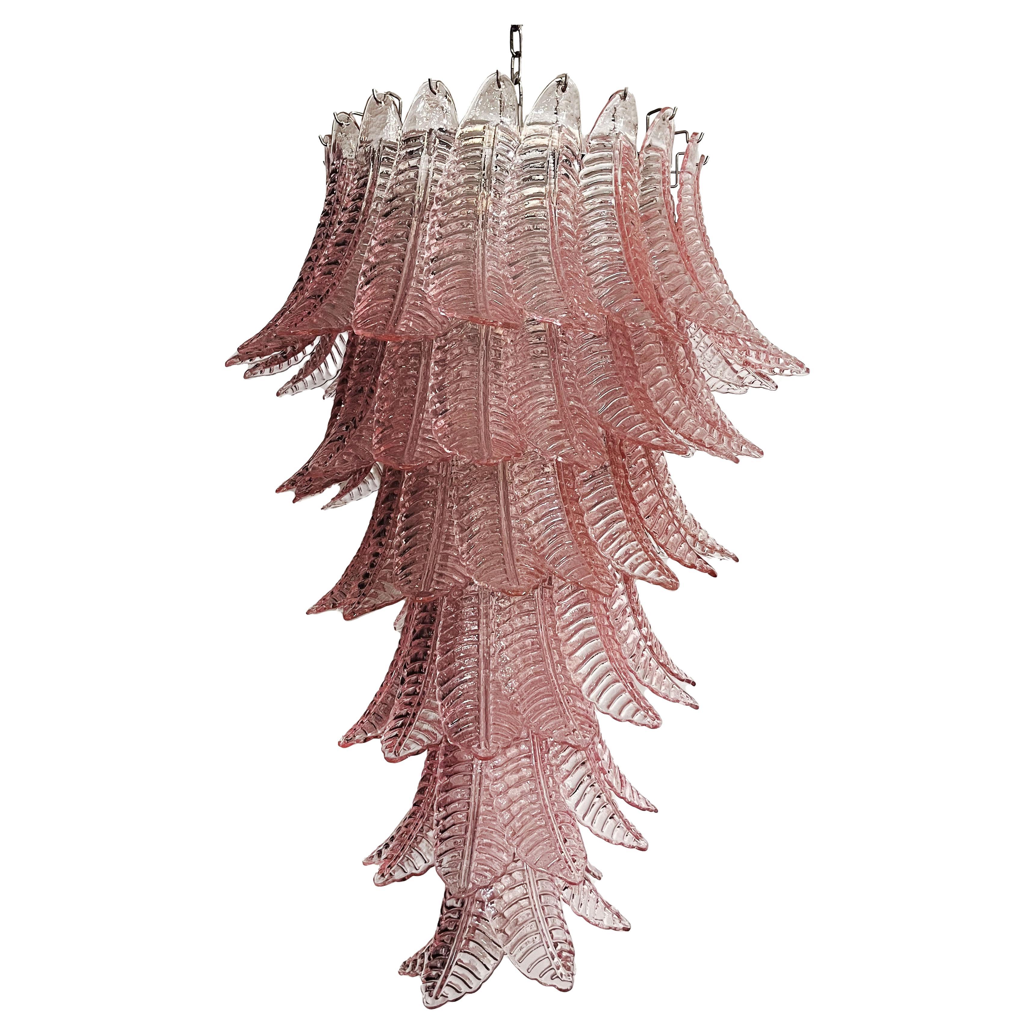 Majestic Italian Murano Felci Glass spiral chandelier - 83 pink glasses For Sale