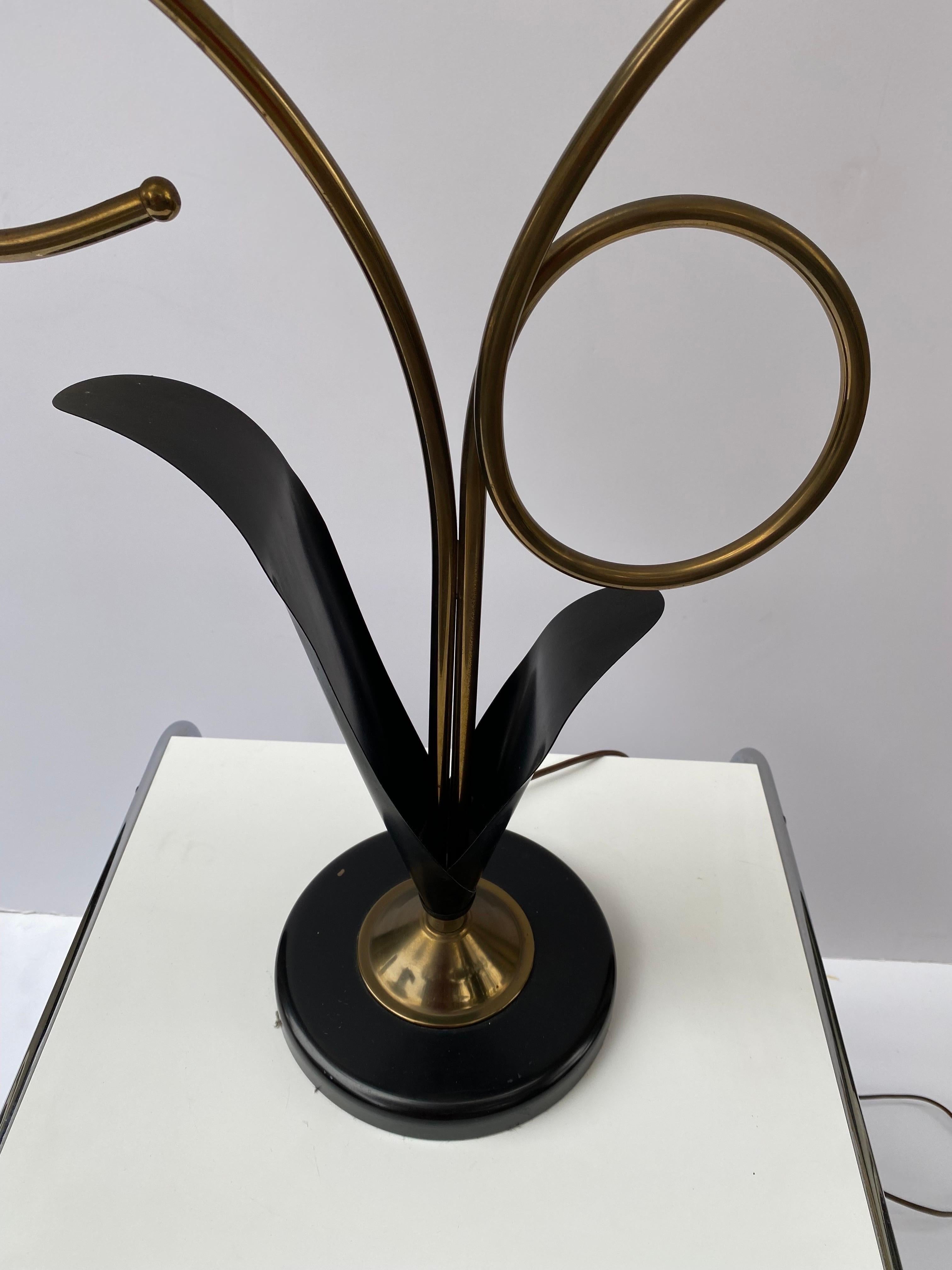 Majestic Lamp Company 50’s Table Lamp with 2 fiberglass shades at 1stDibs