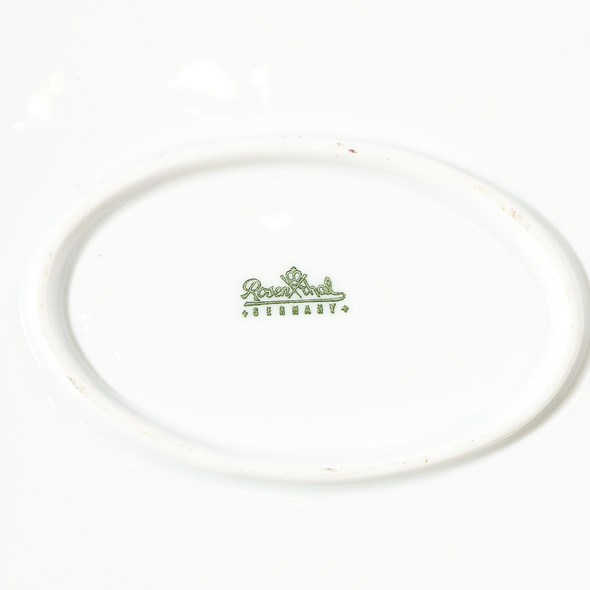 Tedesco Servizio di stoviglie in porcellana Rosenthal della linea Majestic per 12 persone in vendita