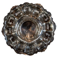 Majestueux Ludwig, Redlich & Co. Bol de centre de table en argent sterling des années 1890