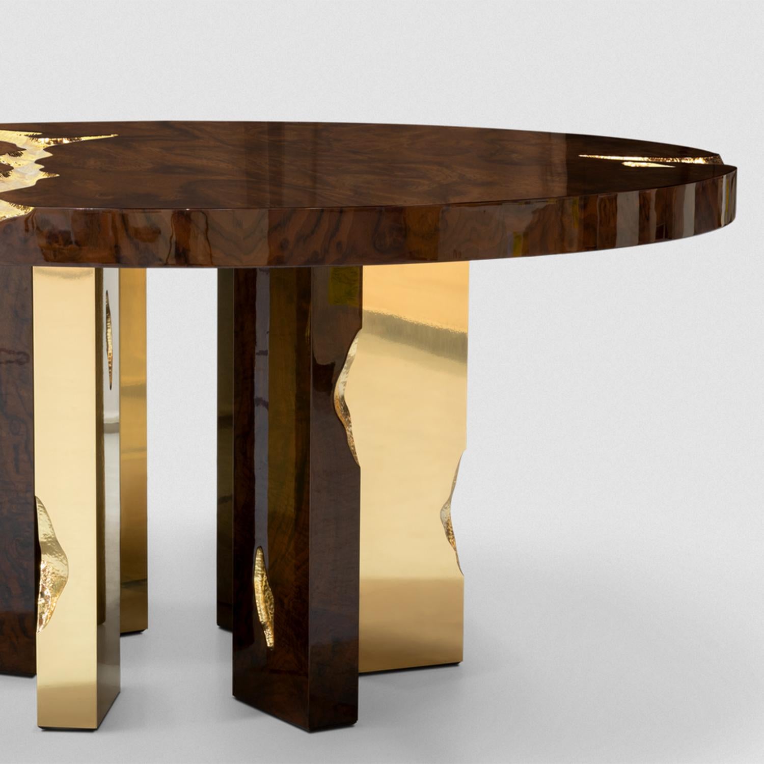 Contemporary Majestic Mahogany Dining Table For Sale