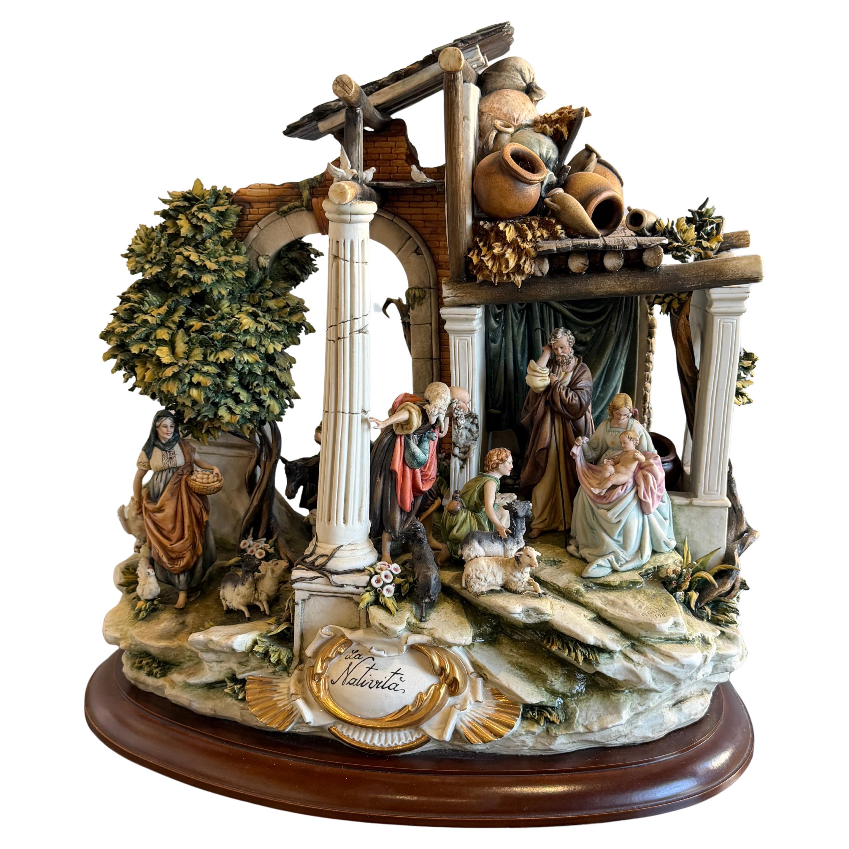 Nativité Majestic, porcelaine de Capodimonte, pièce numérotée 383 sur 500, années 1990 en vente