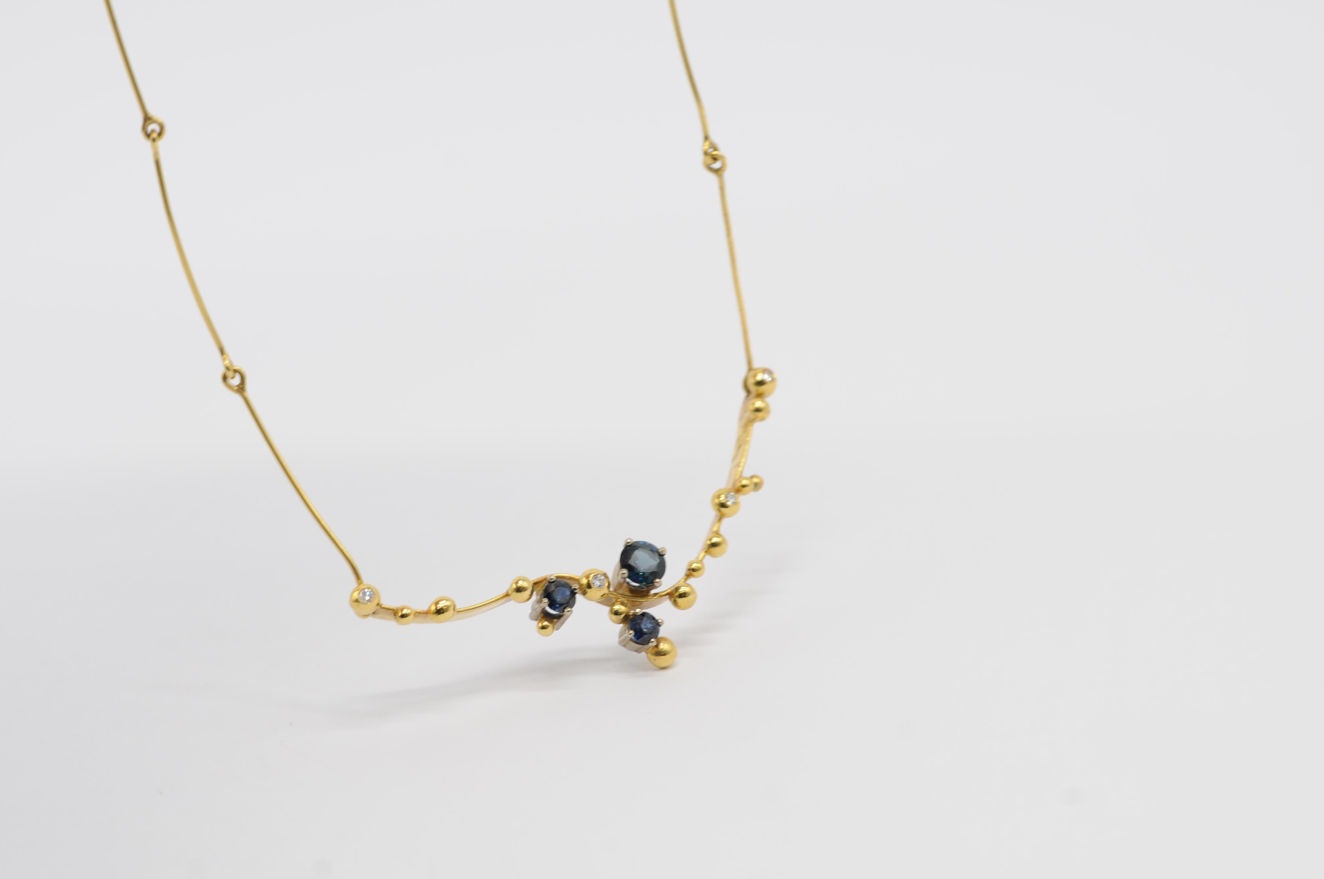 Majestic Necklace in 18k yellow gold with diamond and sapphire For Sale 9