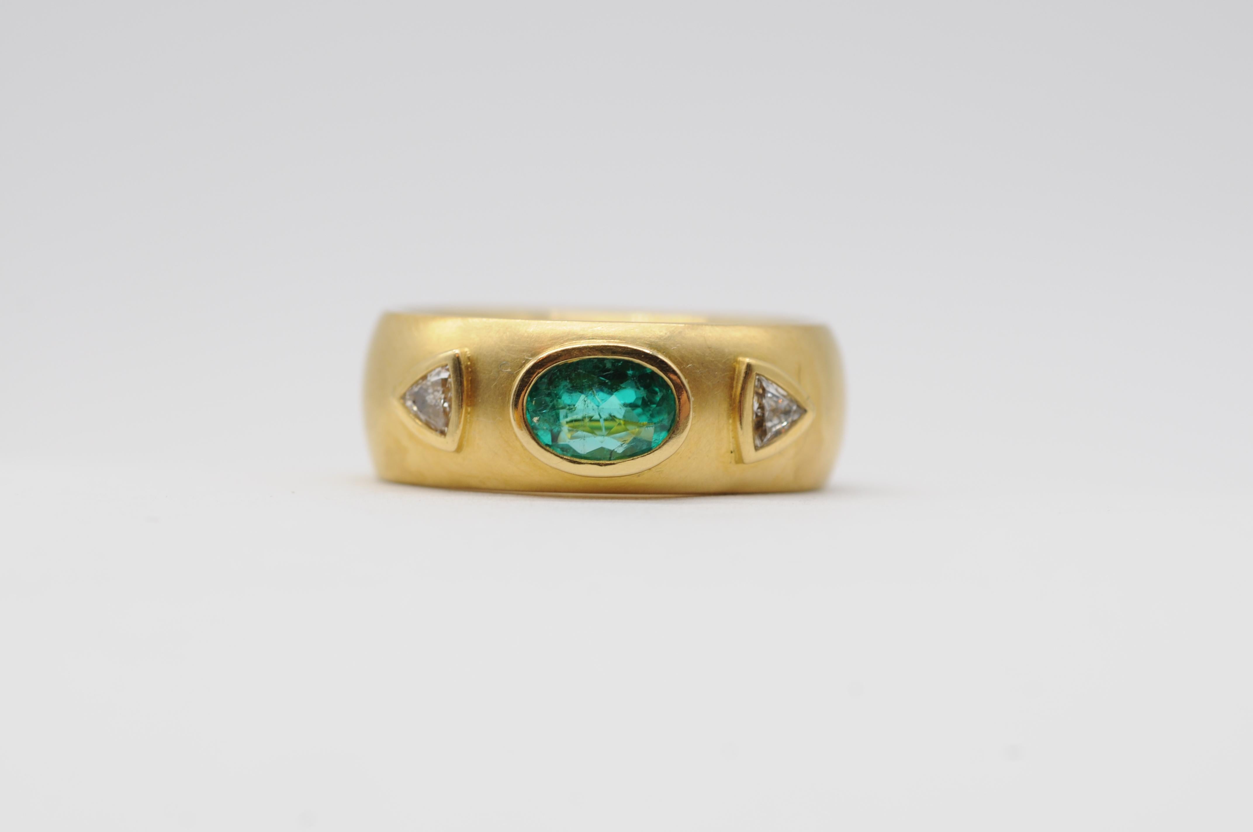 Majestic noble Emerald gold ring with diamonds in 21k Gold (900er) For Sale 6