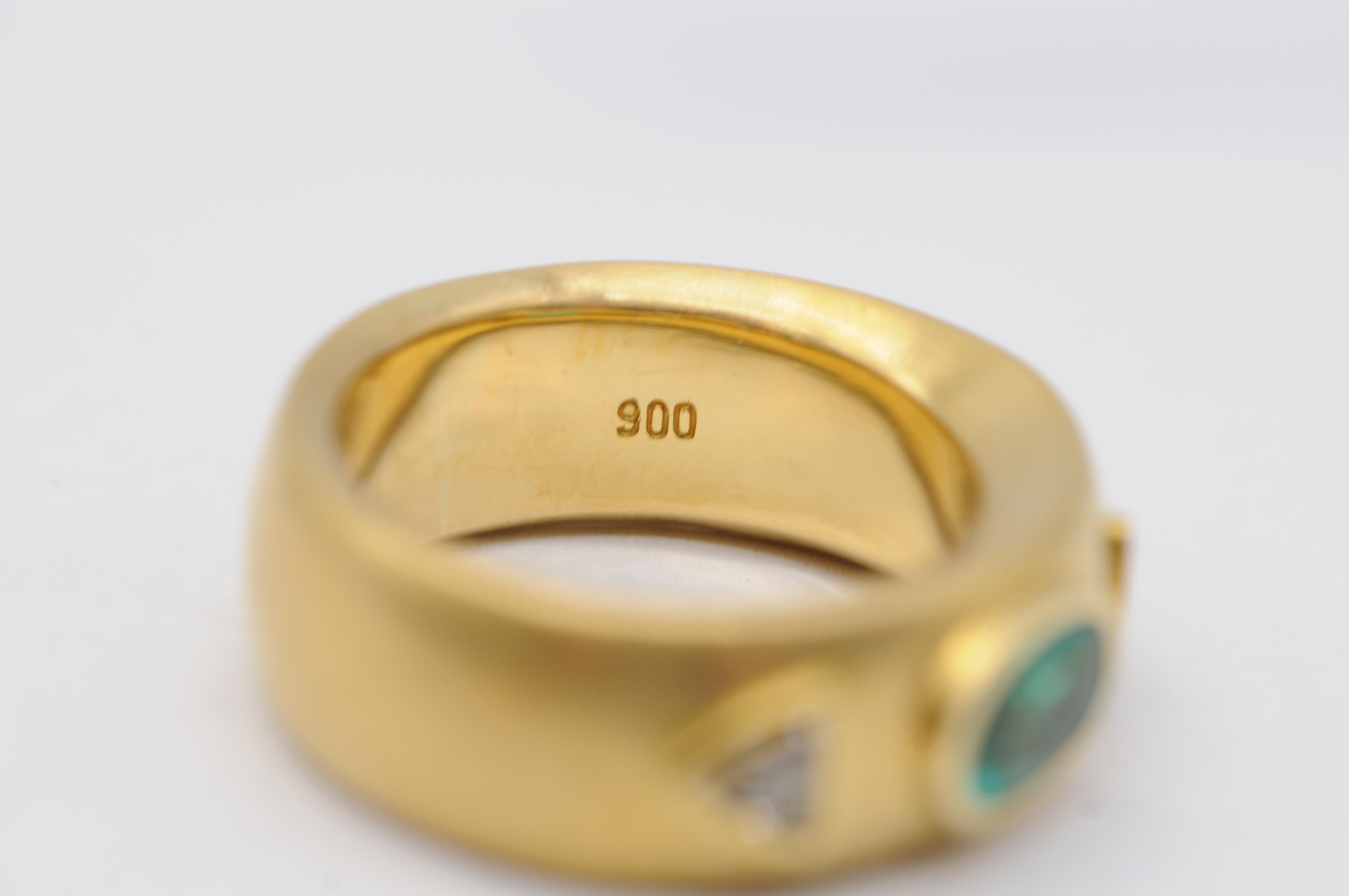Majestic noble Emerald gold ring with diamonds in 21k Gold (900er) For Sale 13