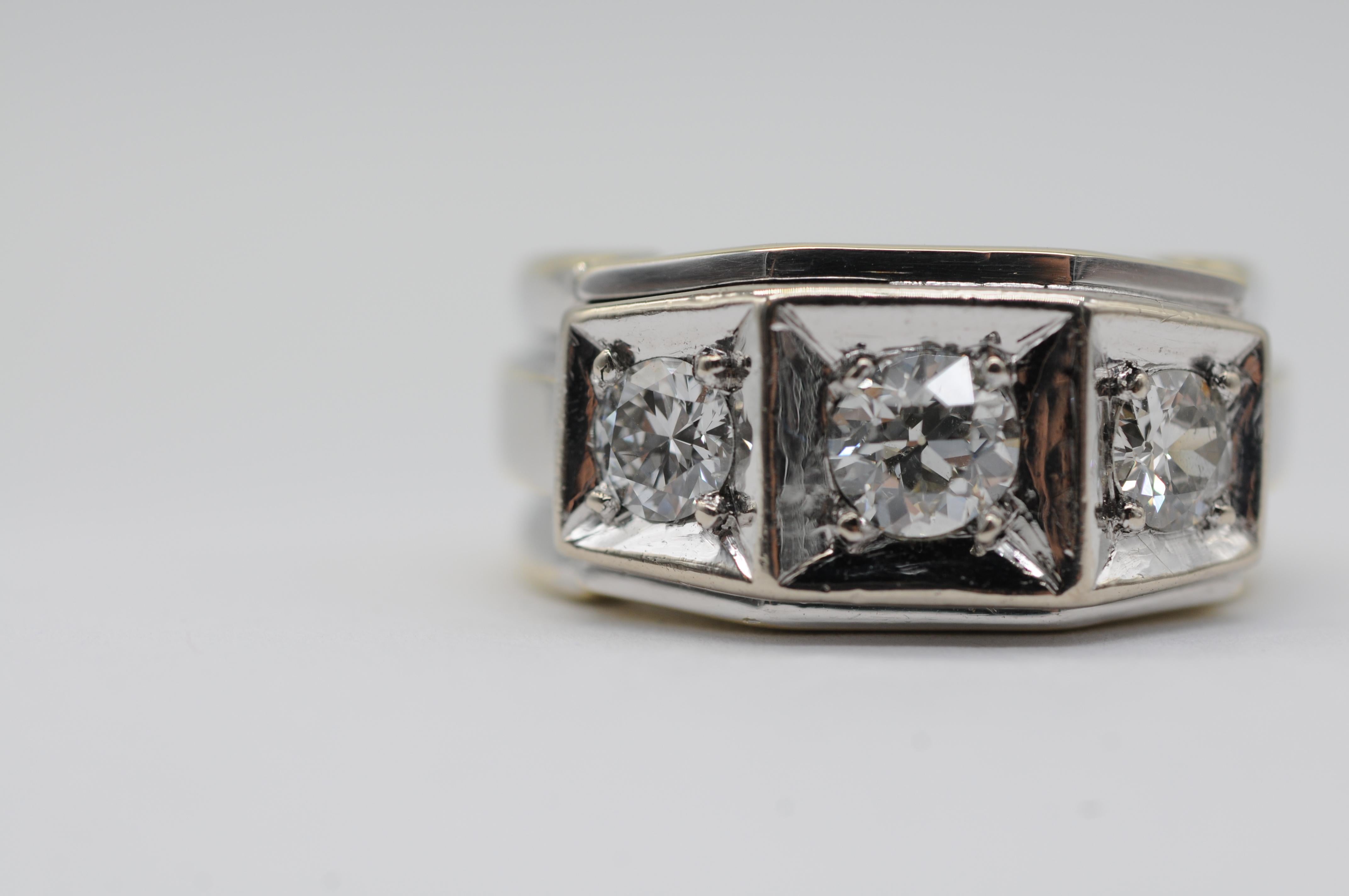 Majestätischer alter Ring mit 3 Diamanten im alteuropäischen Schliff 2