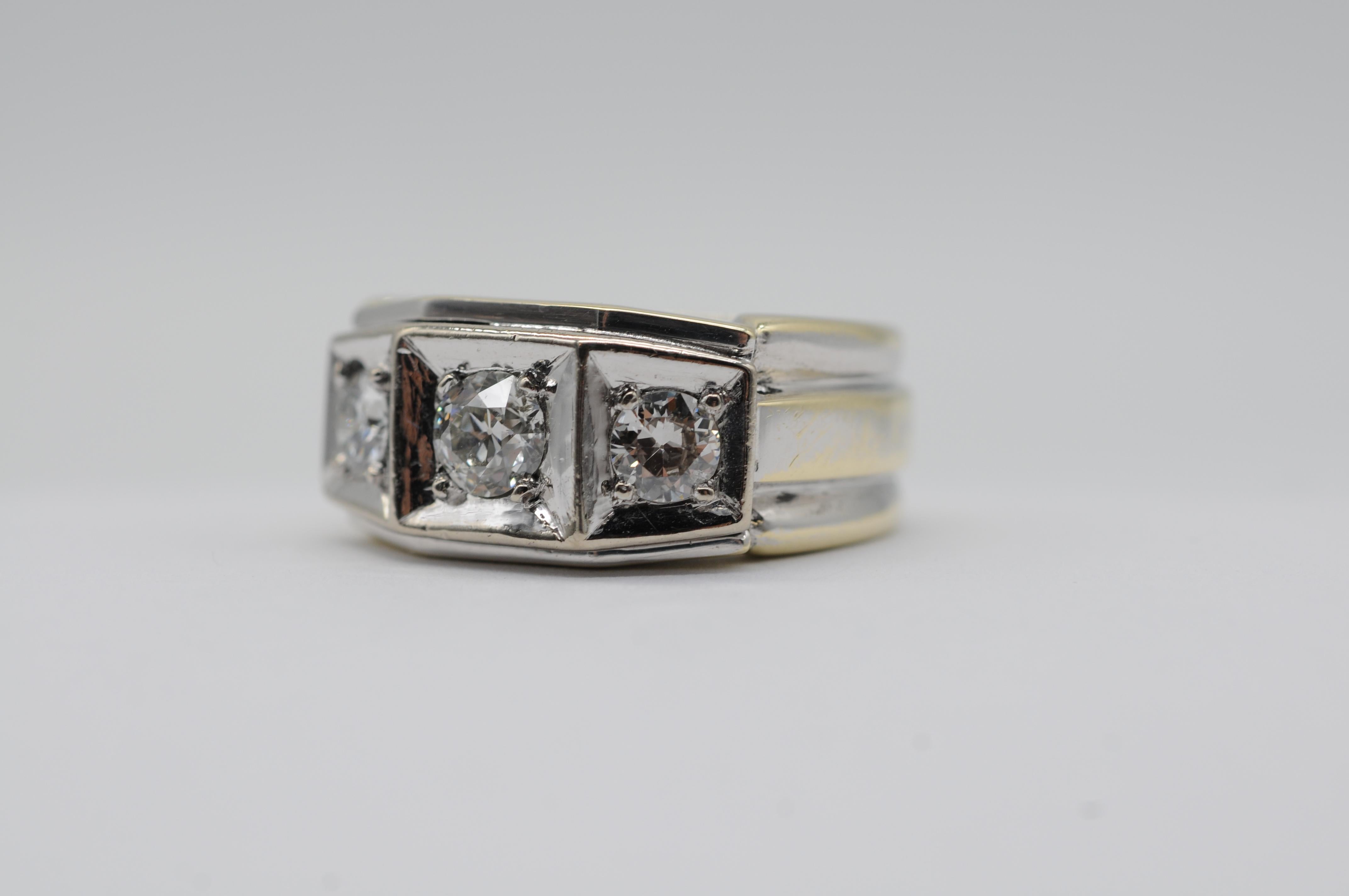 Majestätischer alter Ring mit 3 Diamanten im alteuropäischen Schliff 3