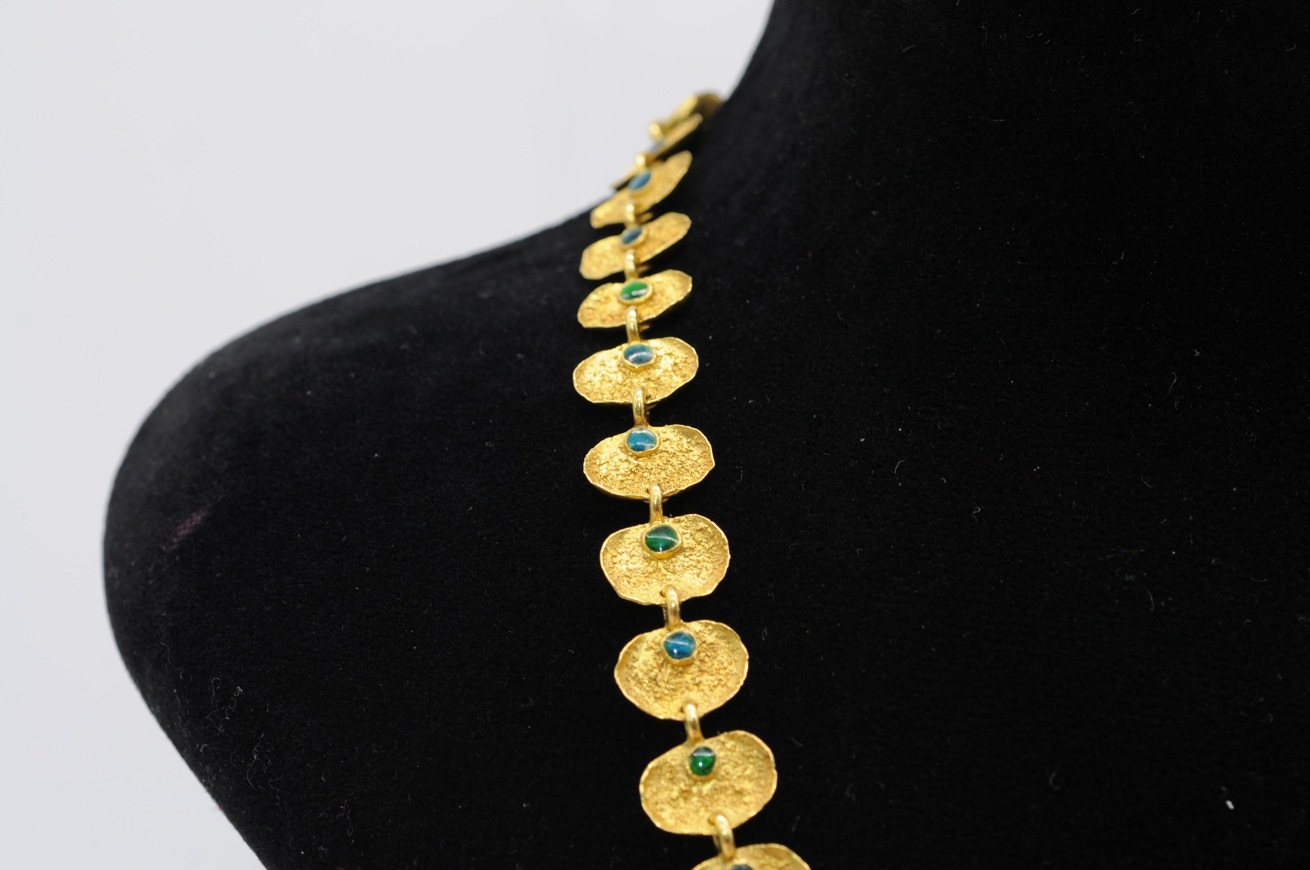 Majestic old German goldsmith master necklace made of 21k gold In Good Condition For Sale In Berlin, BE