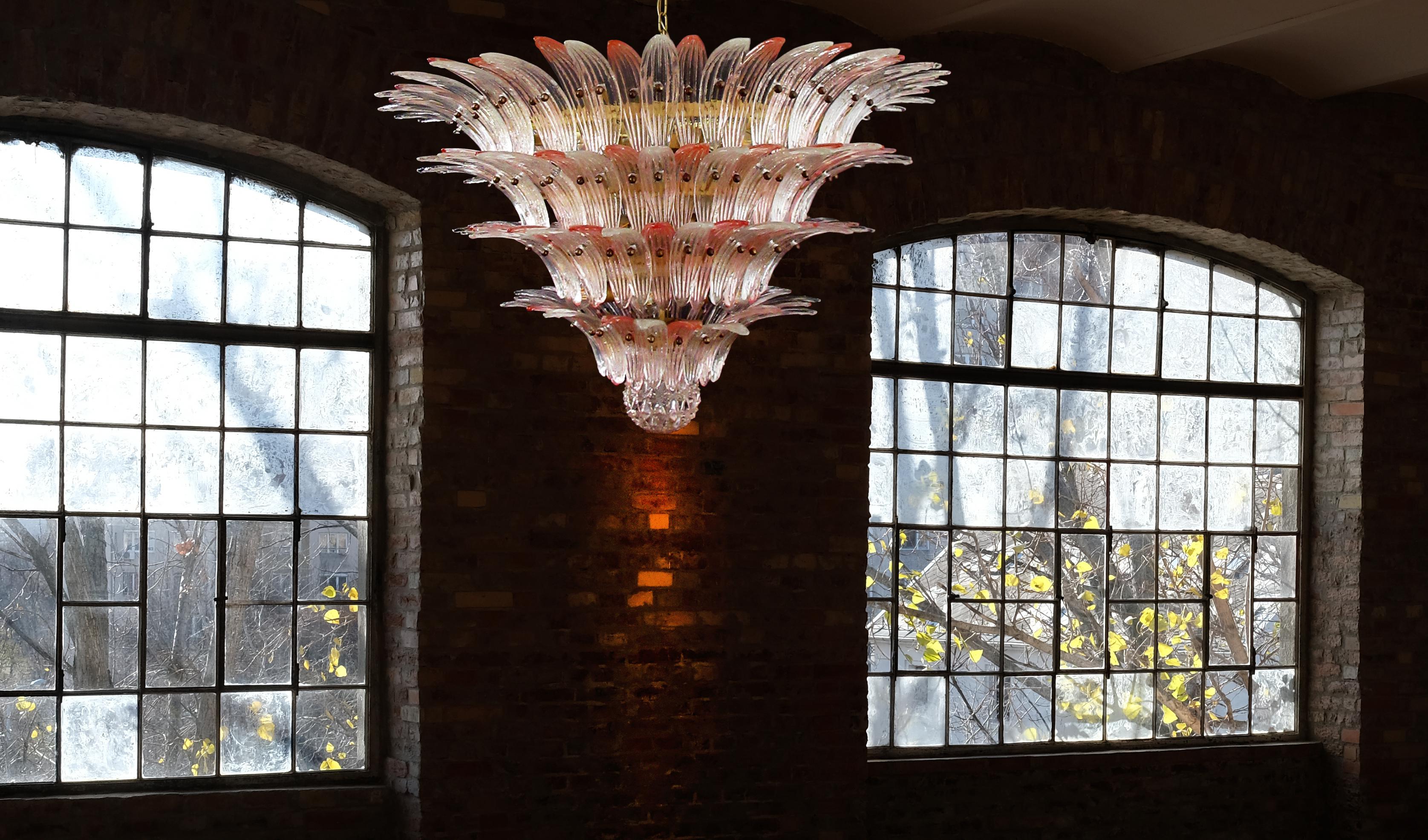 Majestic Palmette Chandelier Pink and Ice Glasses, Murano 8