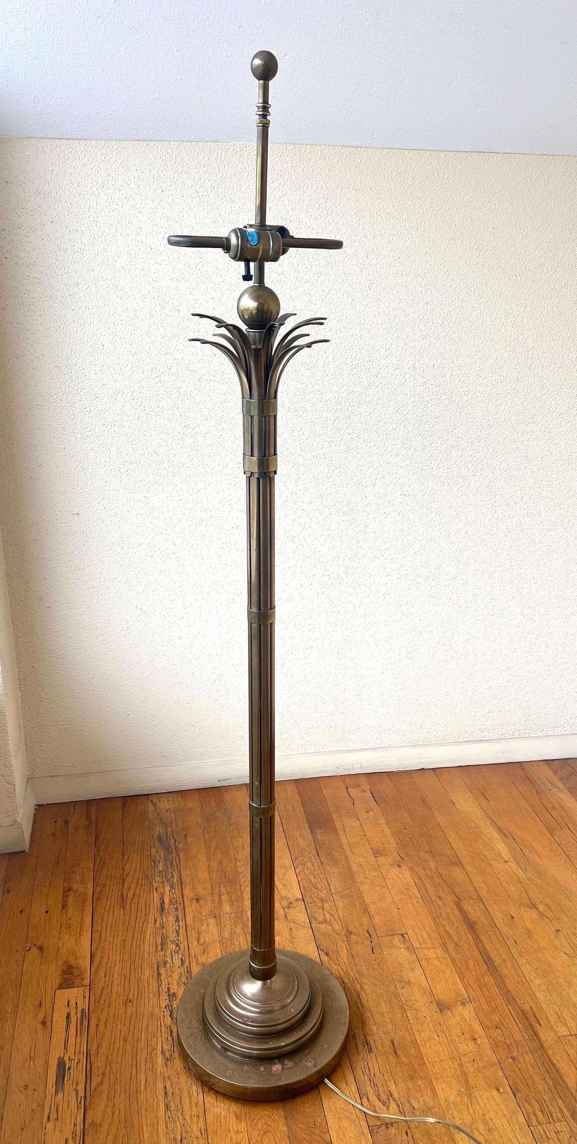 Majestic Patinated Brass Art Deco Palm Floor Lamp  For Sale 2