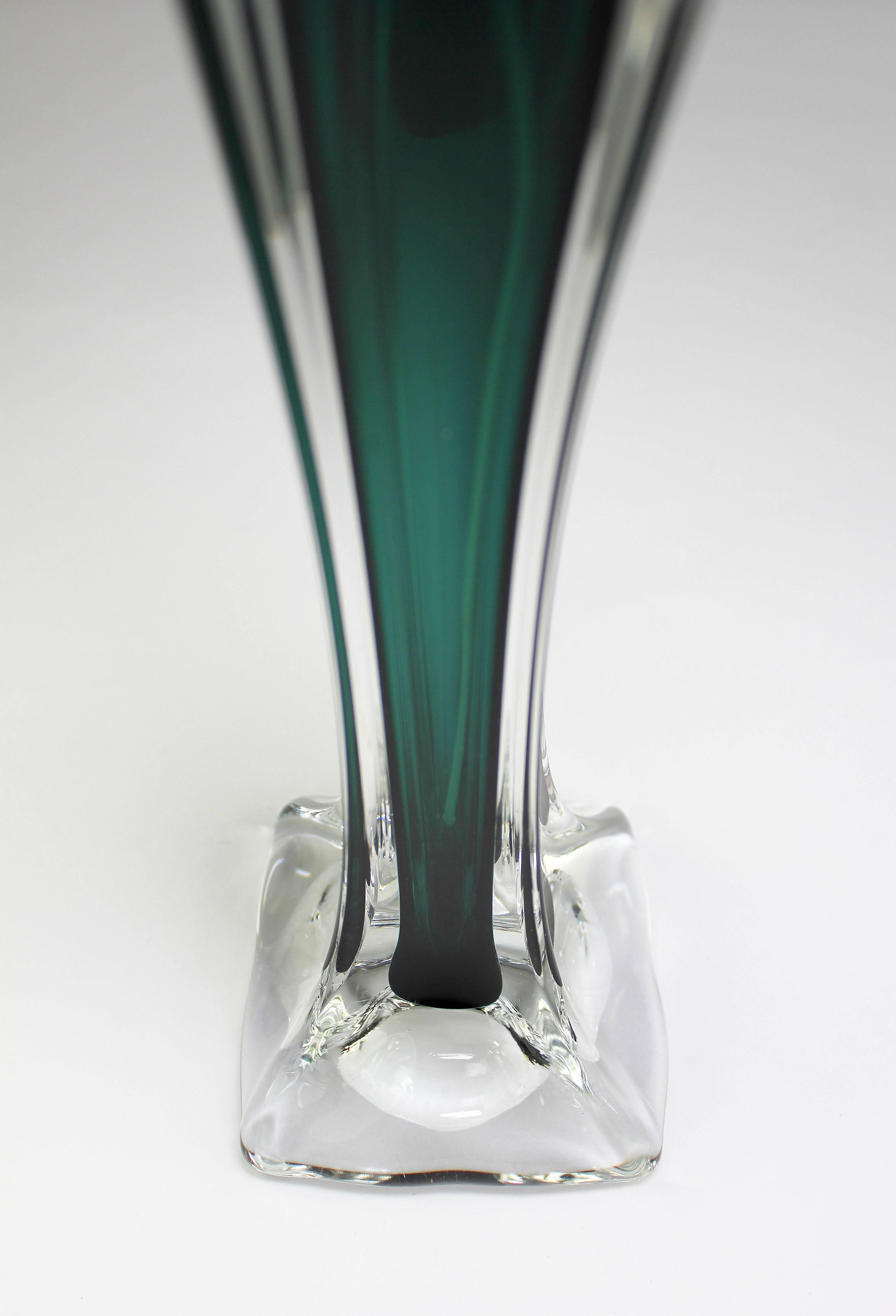 Mid-Century Modern Paul Kedelv pour Flygsfors Lampe en verre Artful Green, années 1950 en vente