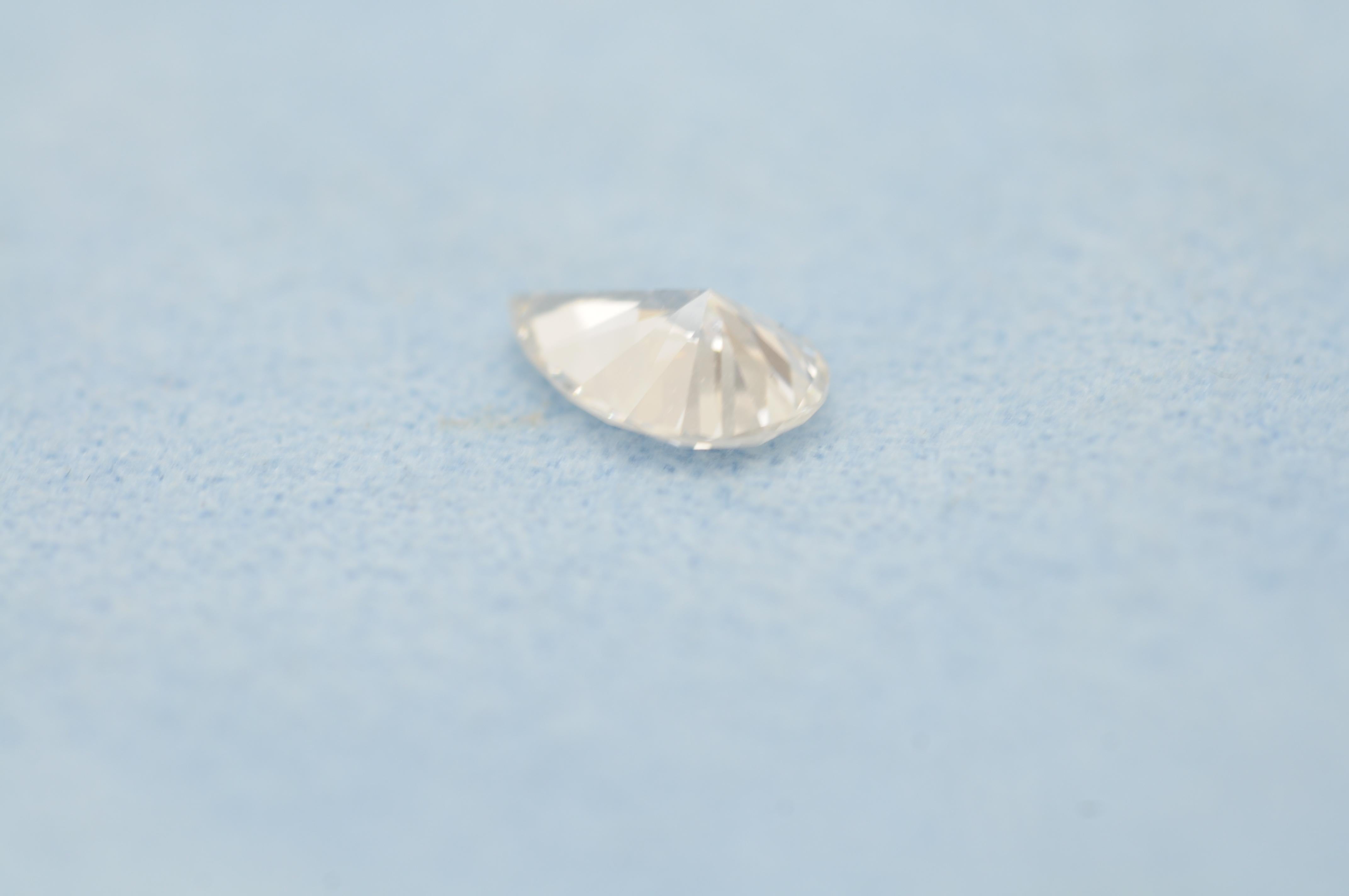 Majestuoso diamante talla pera claridad:Vs1 Color:H 1,20ct en venta 5
