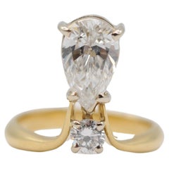 Majestic pear cut diamond engagement ring "Vs1" approx 1.25ct in 18k gold