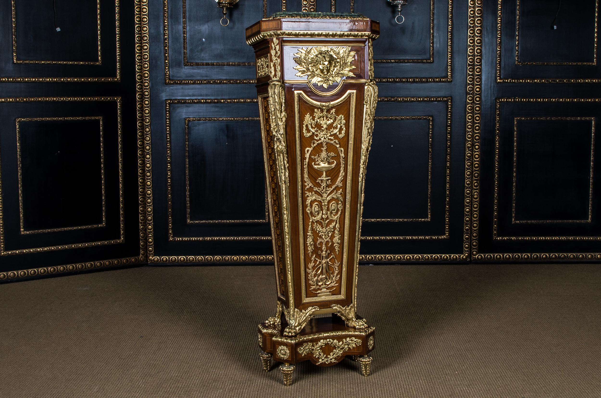 French Majestic Pedestal Pillar in the Style of Louis XVI According Jean Henri Riesen