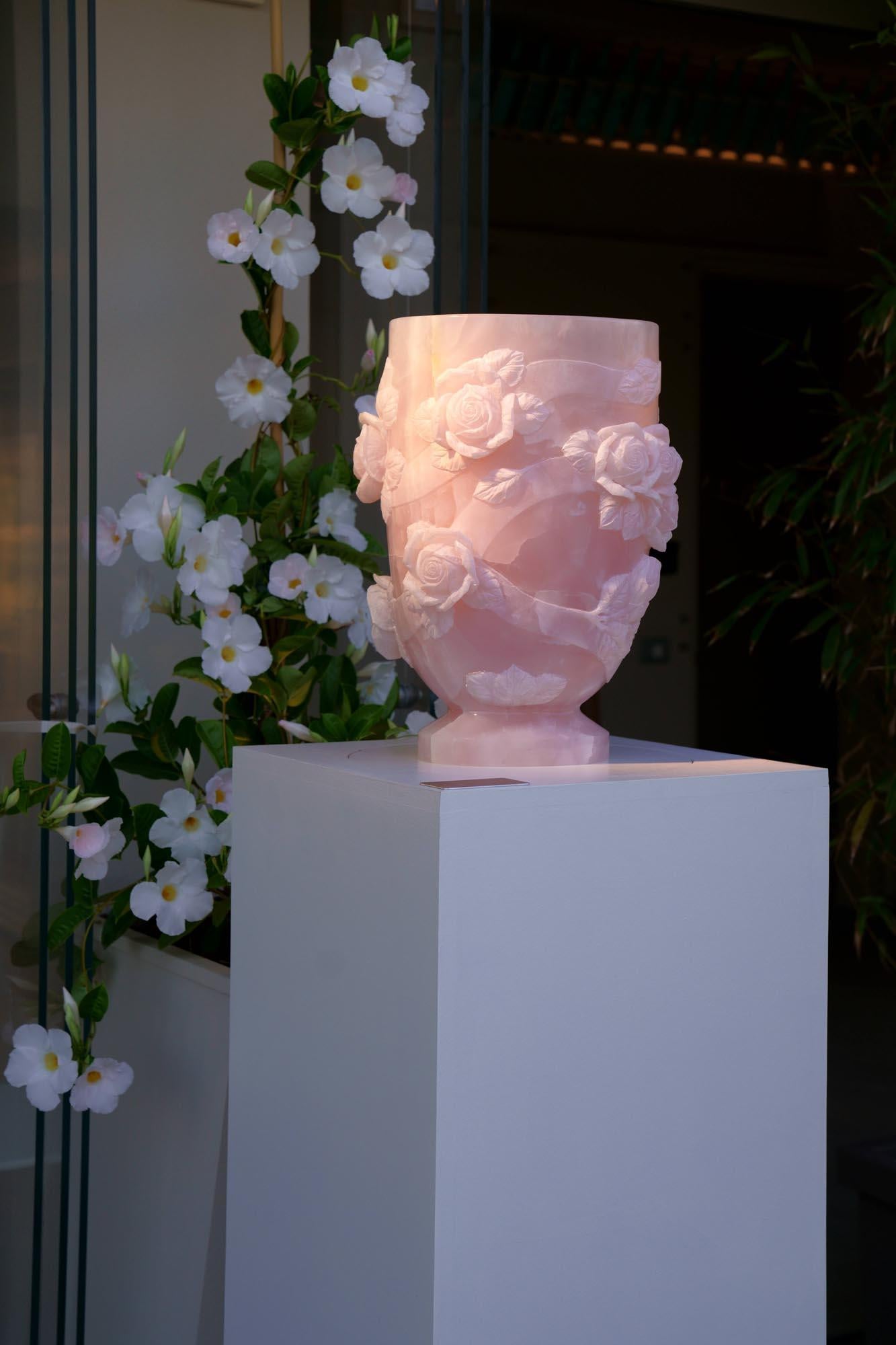 Majestic Pink Onyx Sculpture Vase Subjects Roses Leaves Floral Handmade in Italy For Sale 3