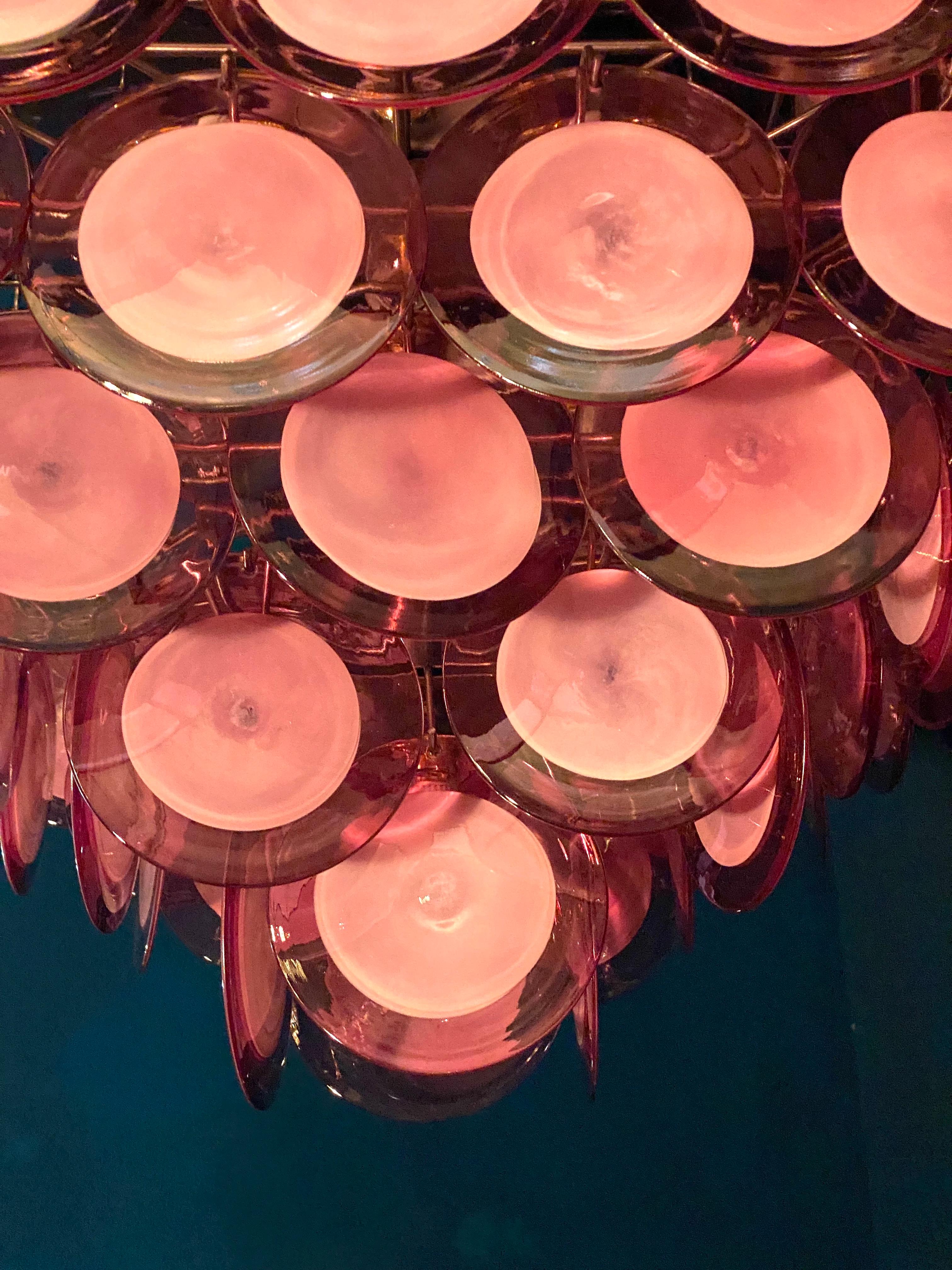 Kronleuchter aus lila Muranoglas mit Scheiben im Angebot 8