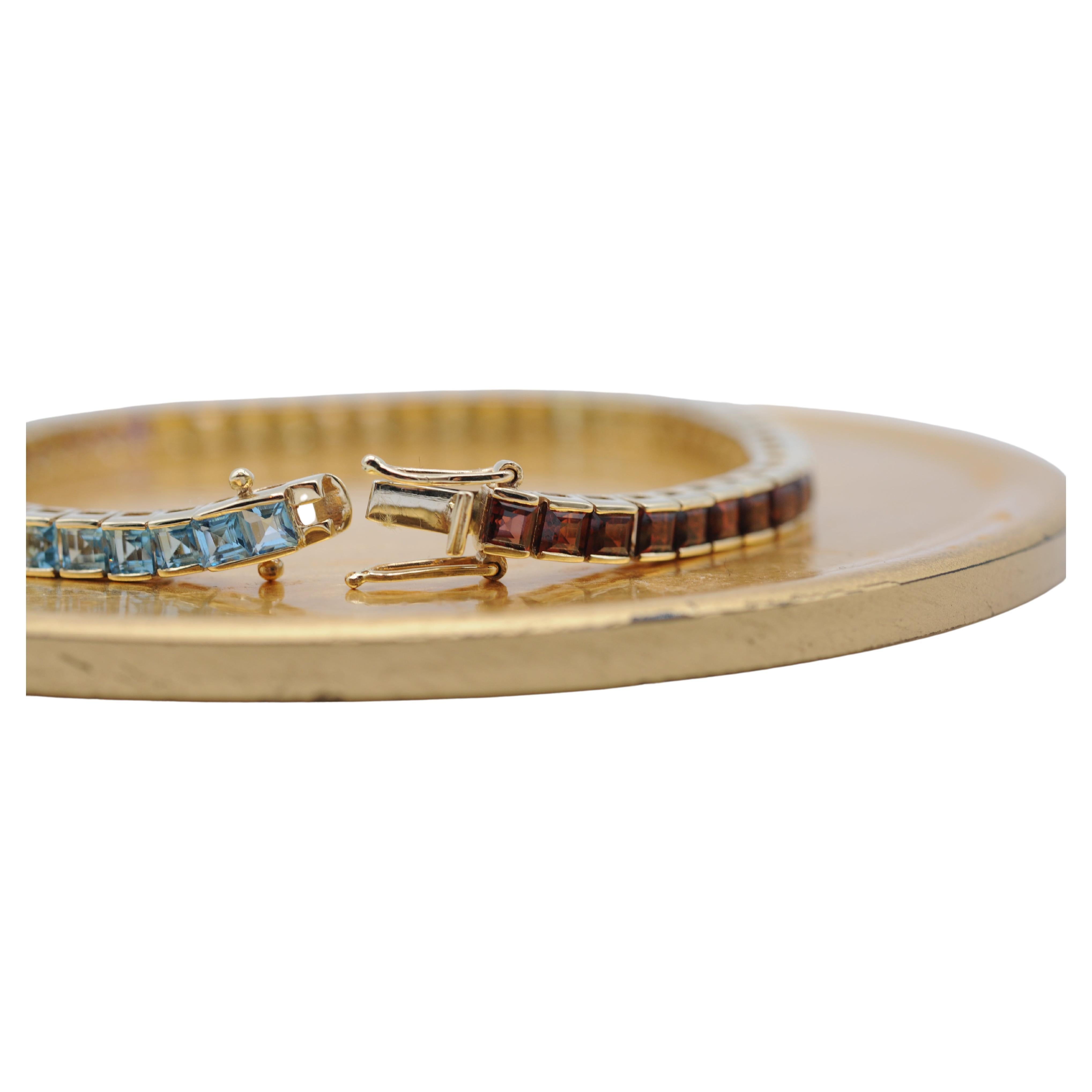 Majestic Rainbow tennis bracelet with gemstones in 14k yellow gold  In Good Condition For Sale In Berlin, BE