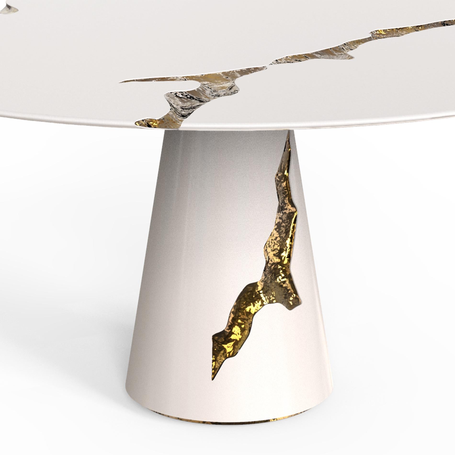 Majestueuse table de salle à manger ronde blanche Neuf - En vente à Paris, FR
