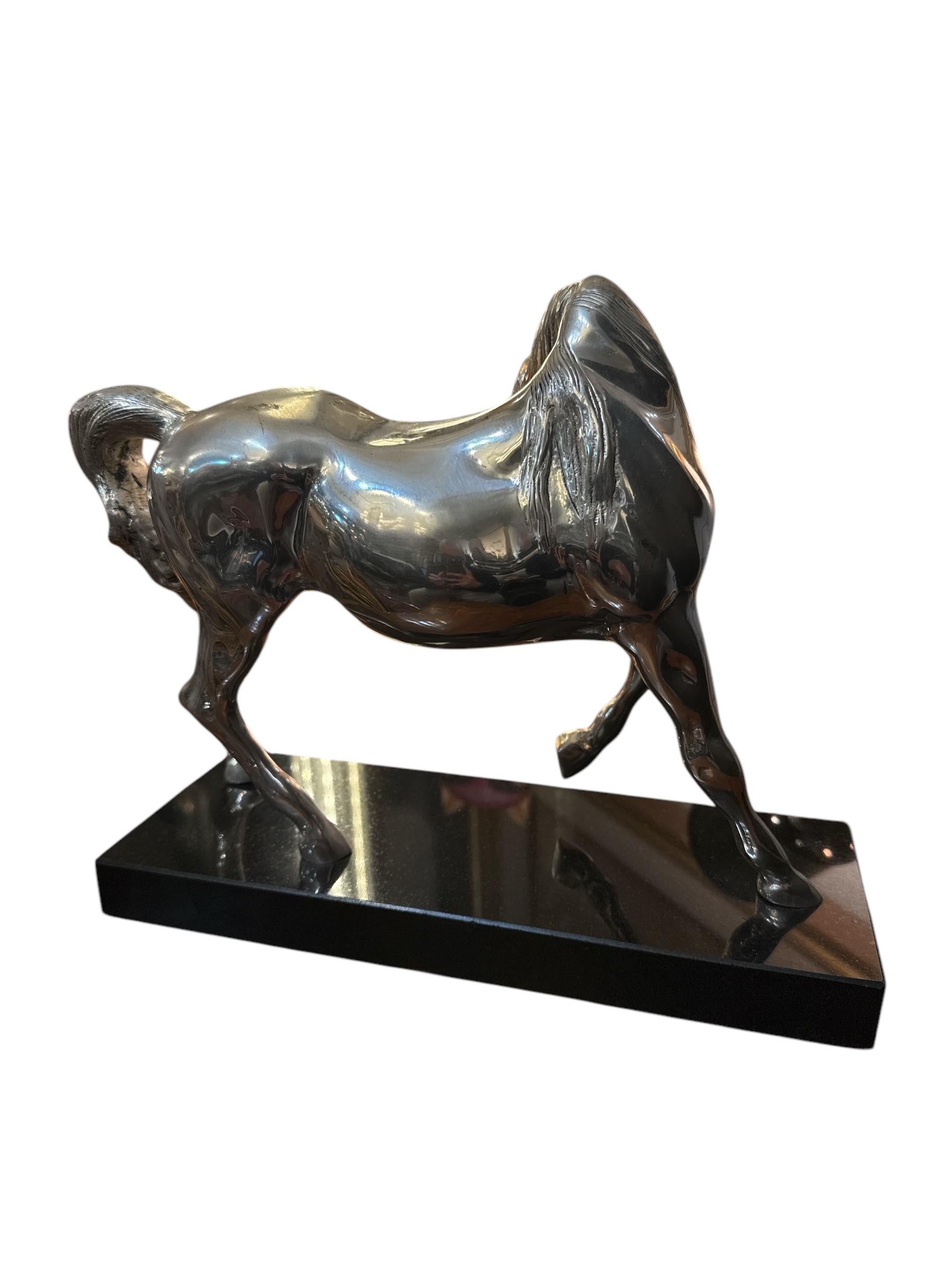 Escultura Caballo de Plata Majestuoso siglo XX en venta