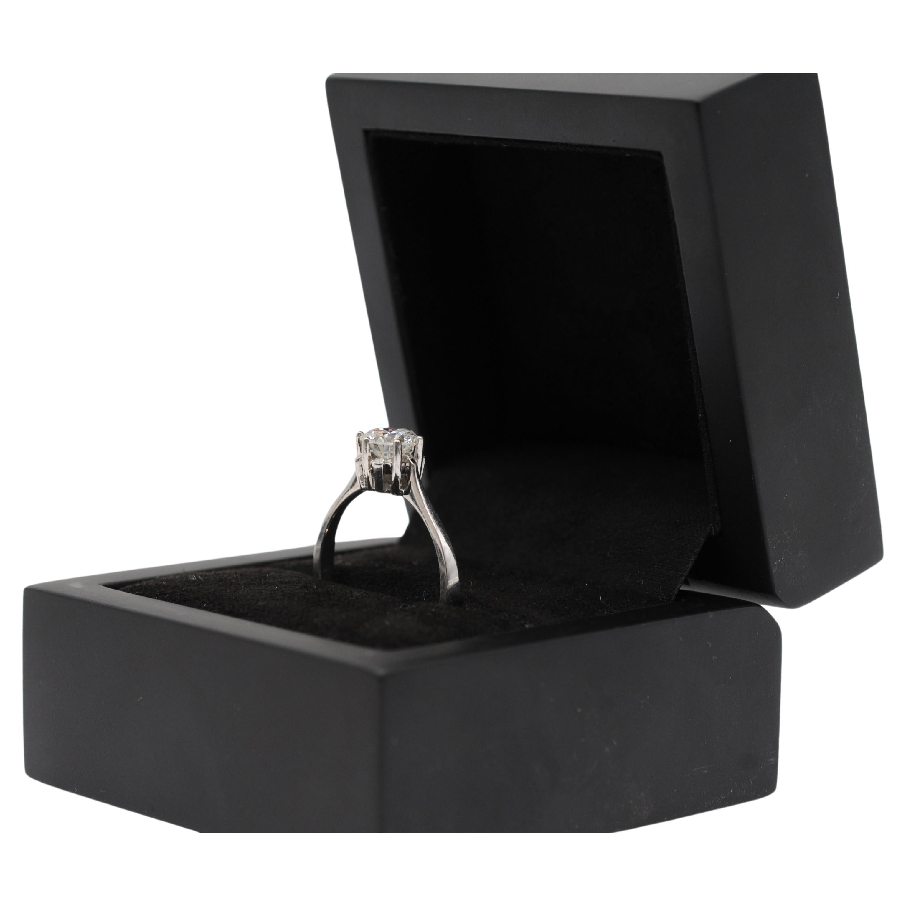 Majestätischer Solitär-Ring mit ca. 1,0 Karat Diamant VVS2 Farbe:G im Zustand „Gut“ im Angebot in Berlin, BE
