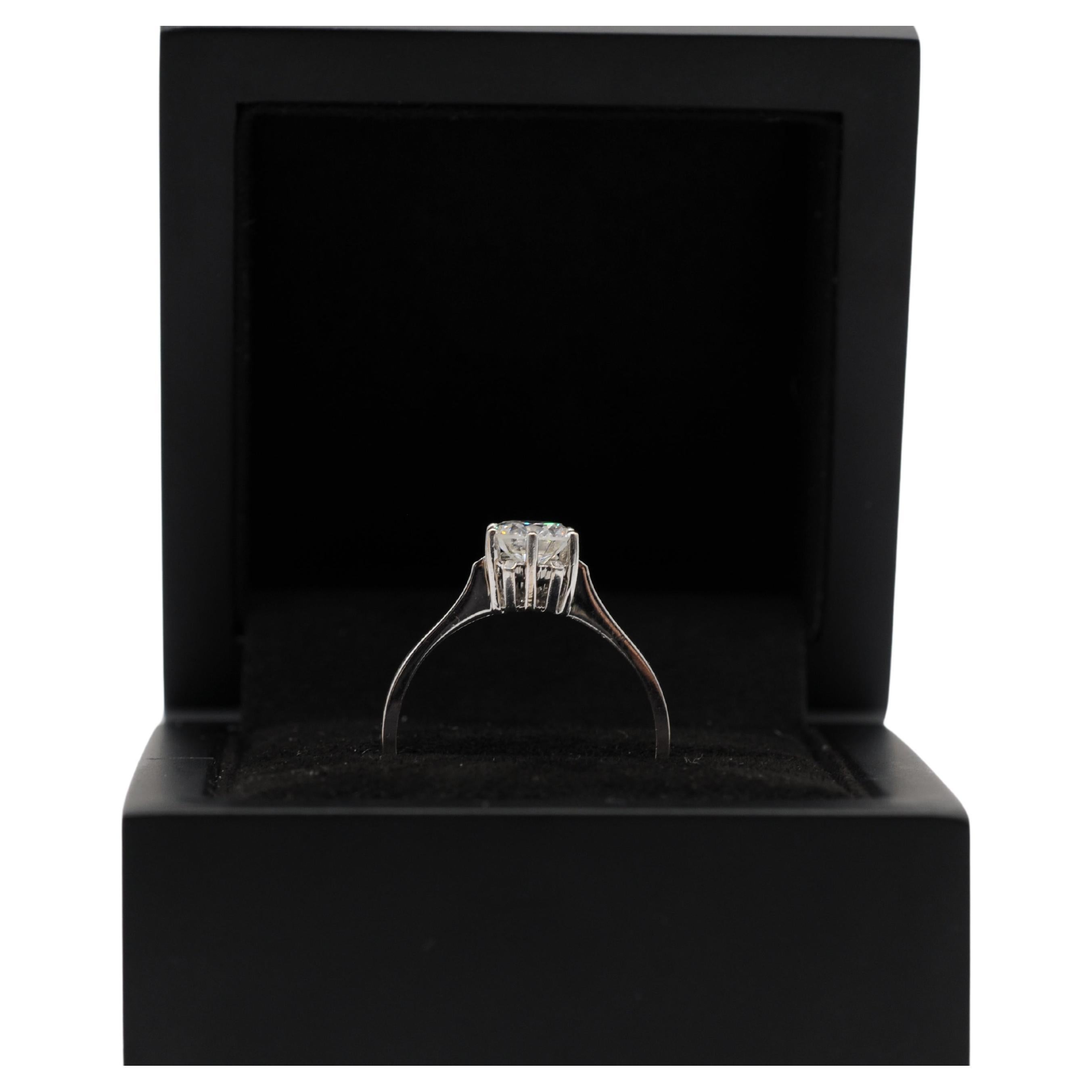Majestic solitare Ring with ca: 1.0ct diamond VVS2 Color:G For Sale 1