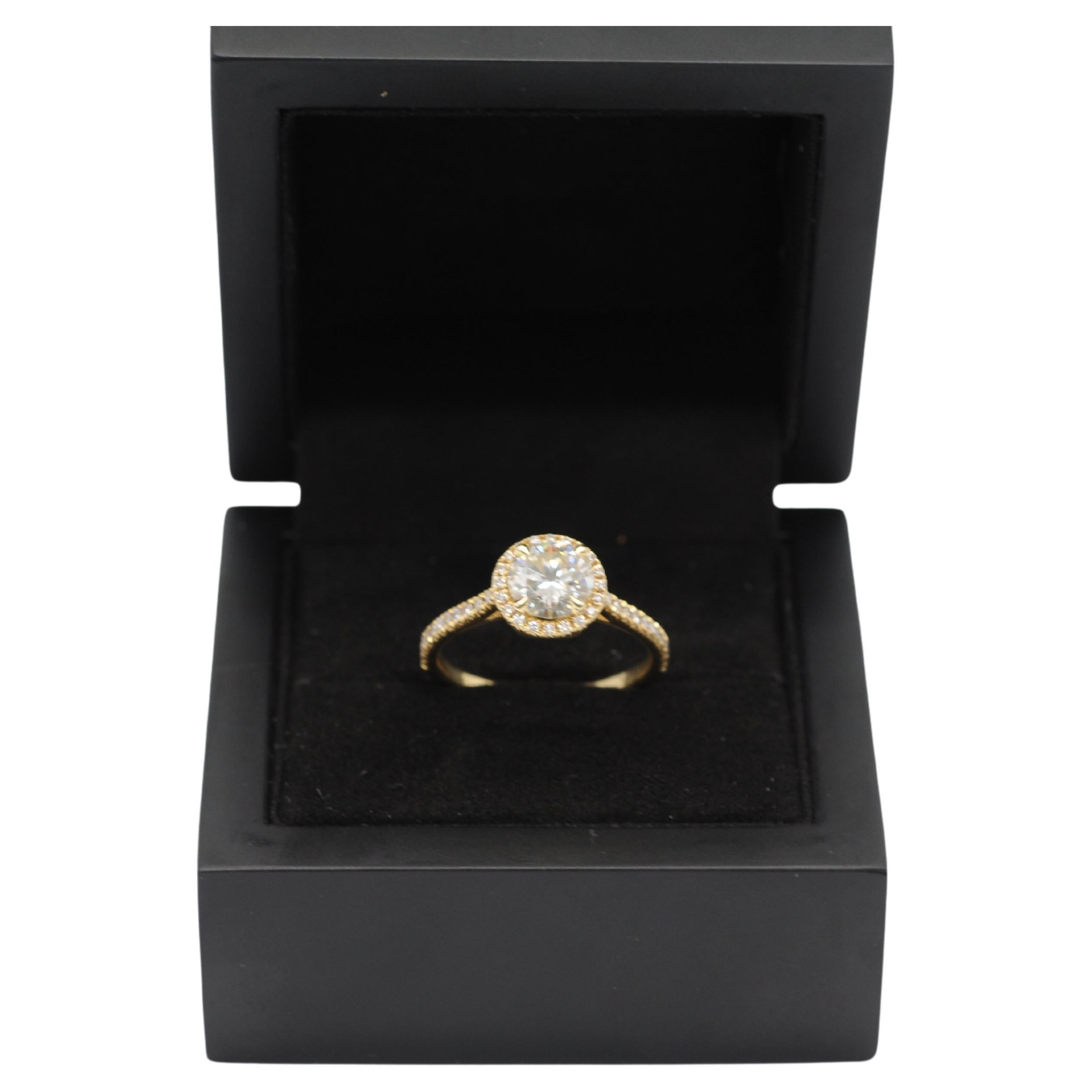 Majestic solitare Ring with diamond ca: 1.4ct in 18k gold  For Sale 10