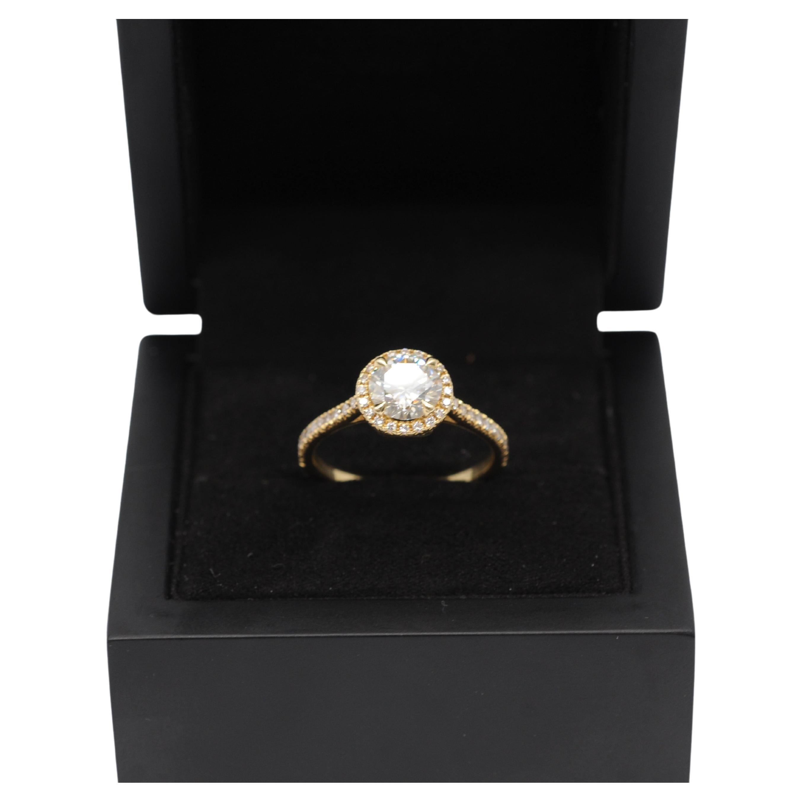 Majestic solitare Ring with diamond ca: 1.4ct in 18k gold  For Sale 3